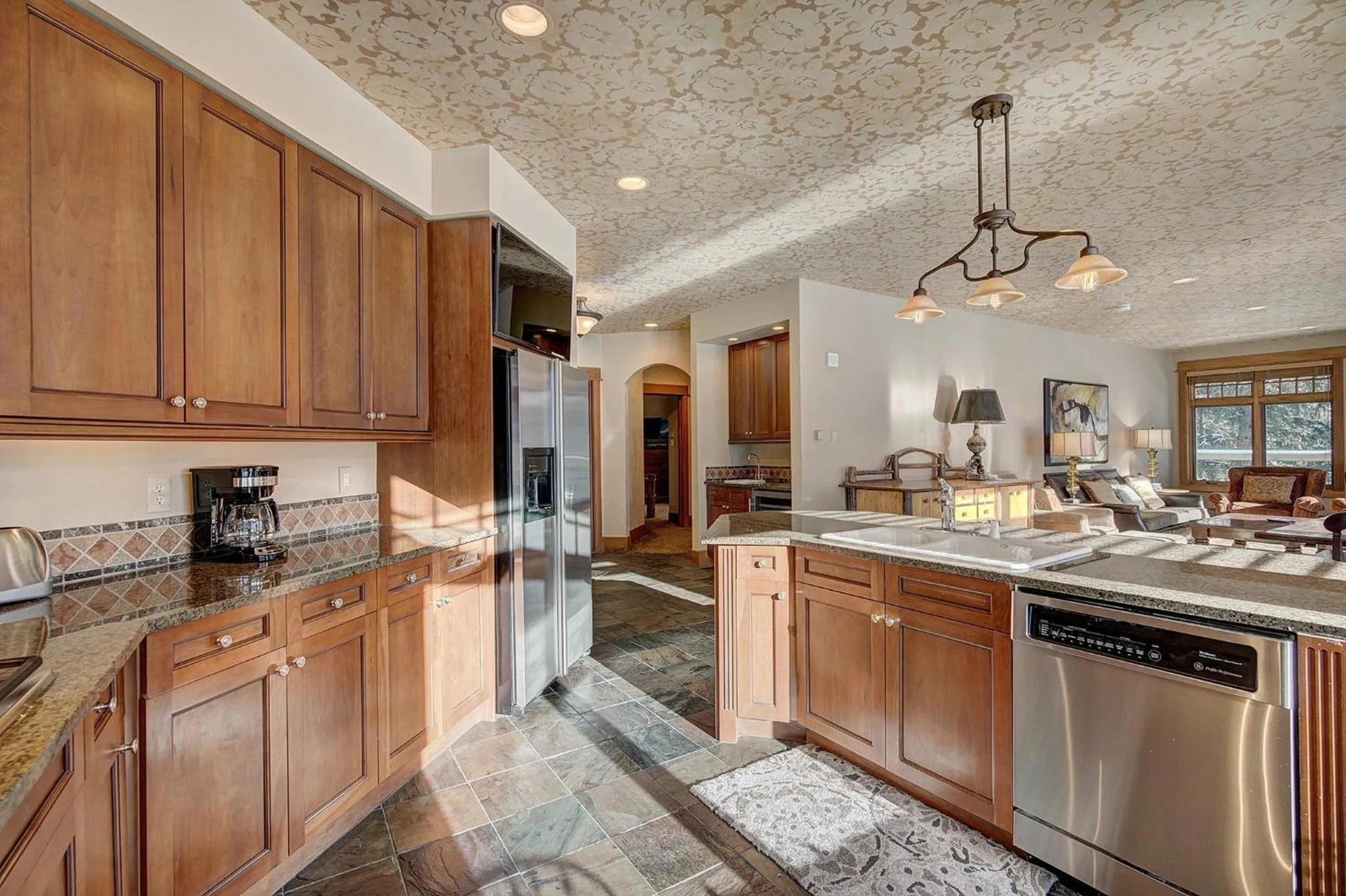 Kitchen or kitchenette in Timbers & Lone Eagle by Vail Resorts