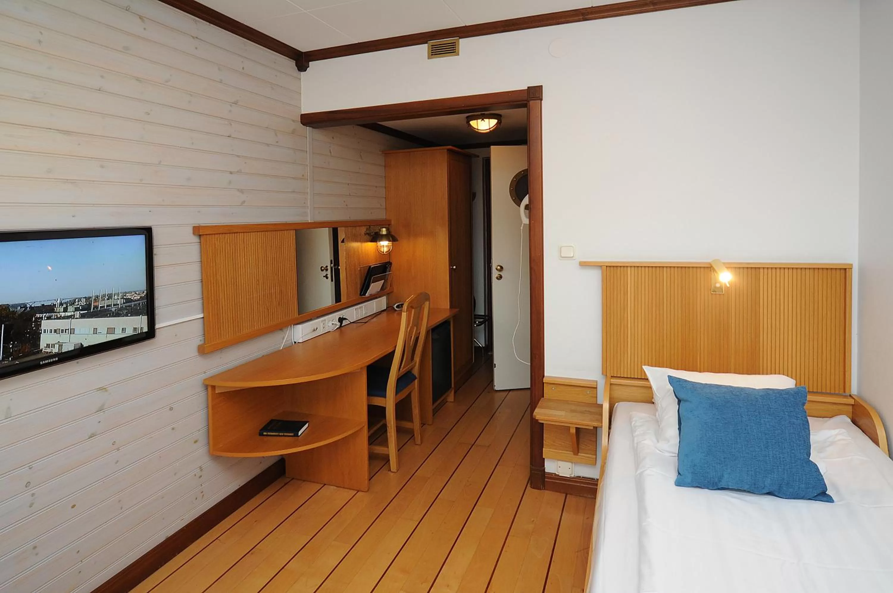 Bedroom in Hotell City