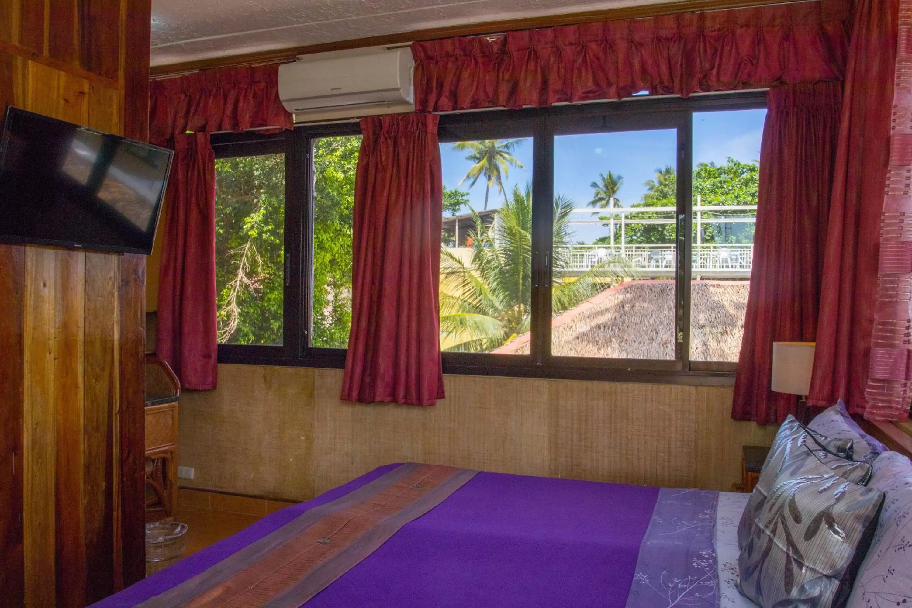 View (from property/room), Bed in Hayahay Resort