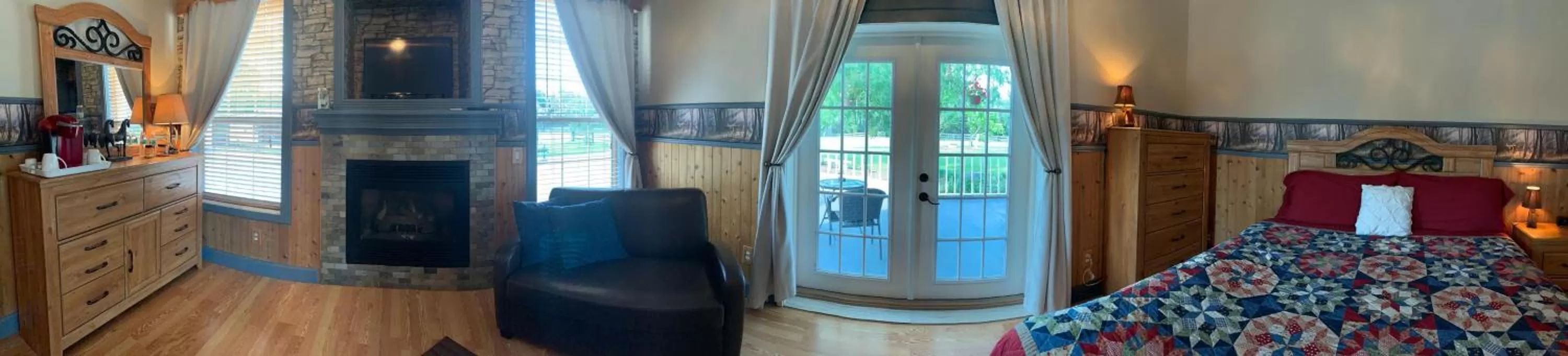 Bed in Rock Pointe Ranch