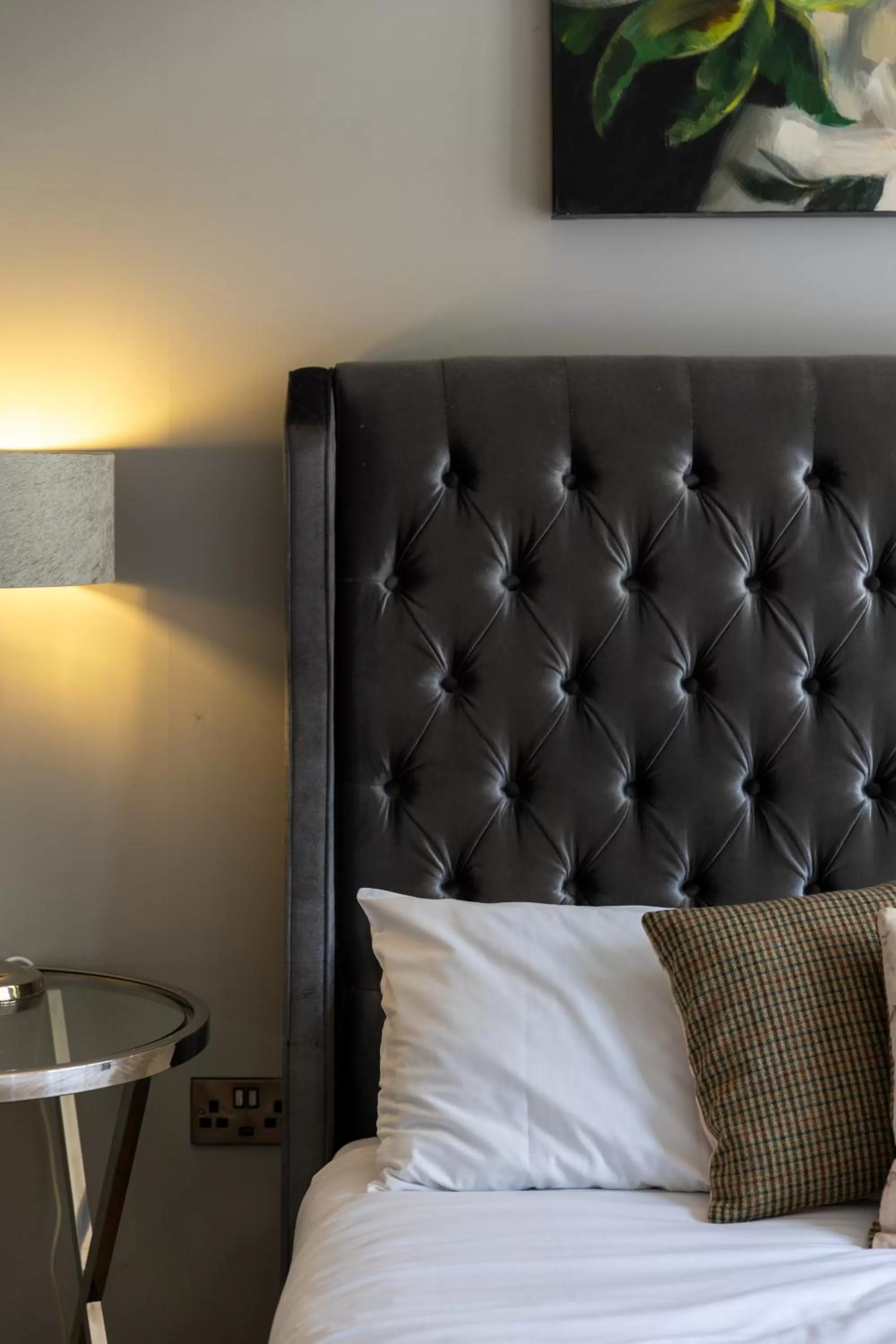 Bed in The Lower Buck Inn