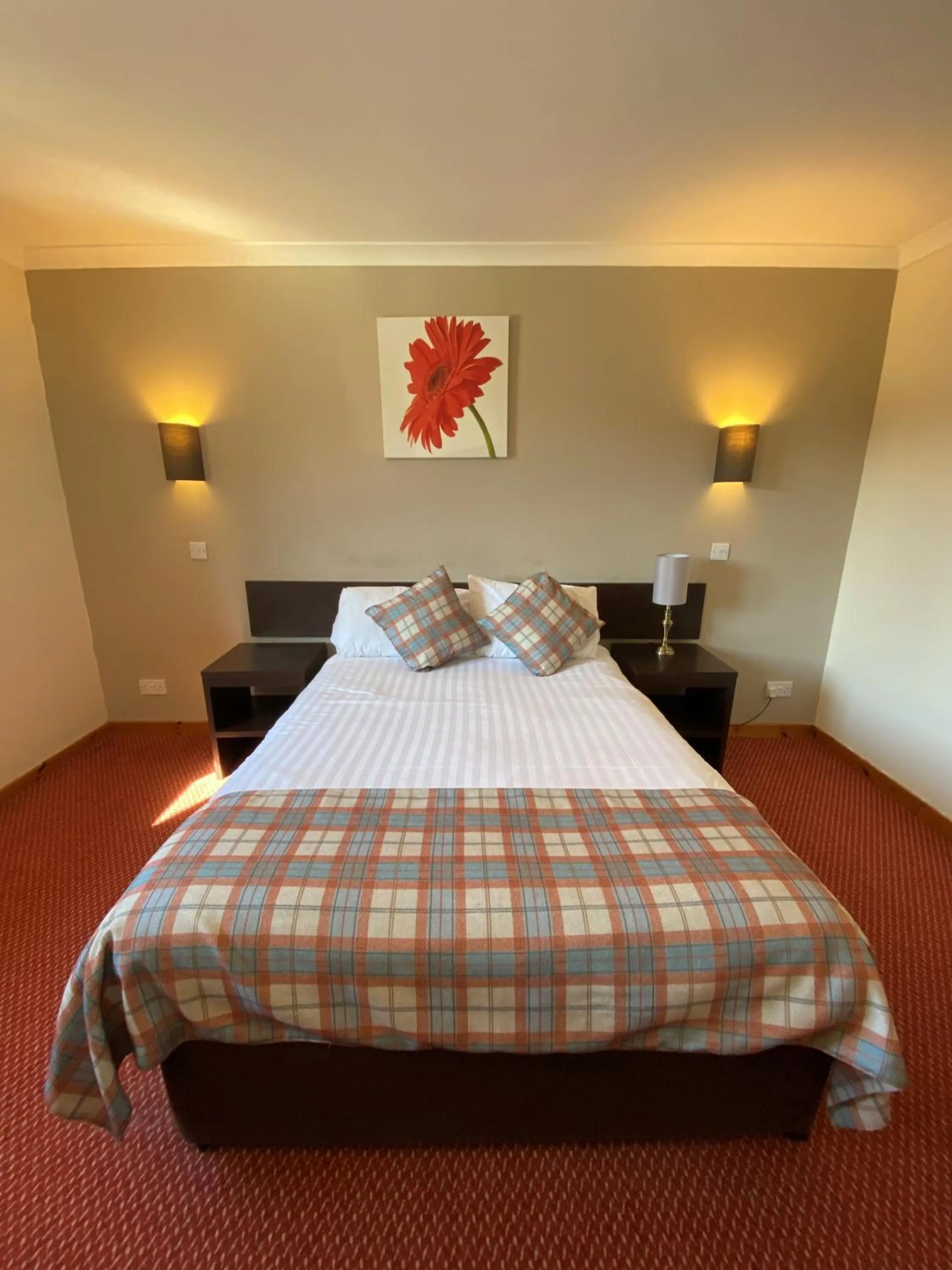 Bedroom, Bed in Highlander Hotel ‘A Bespoke Hotel’