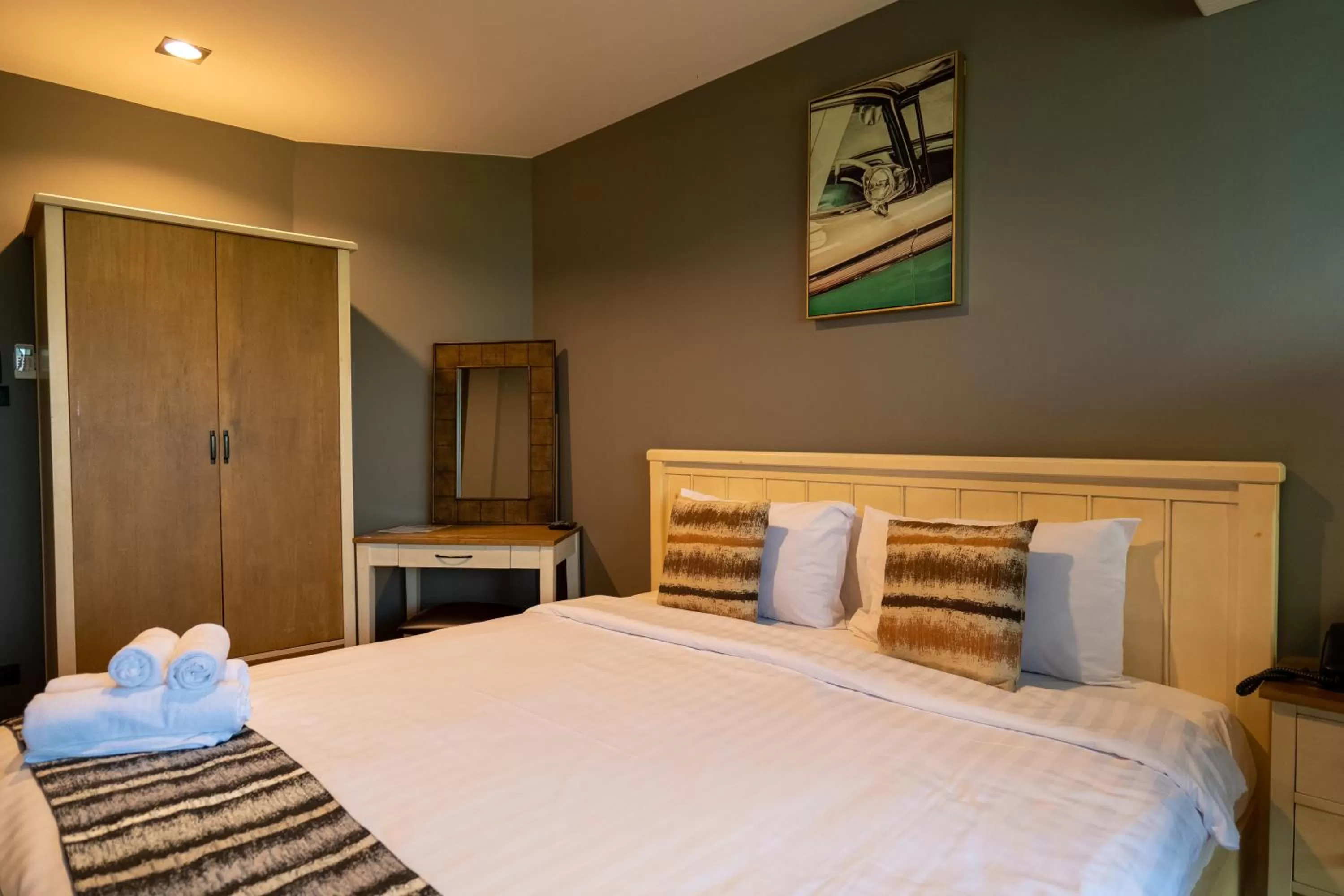 Bedroom, Bed in Anandpura Riverside Hotel