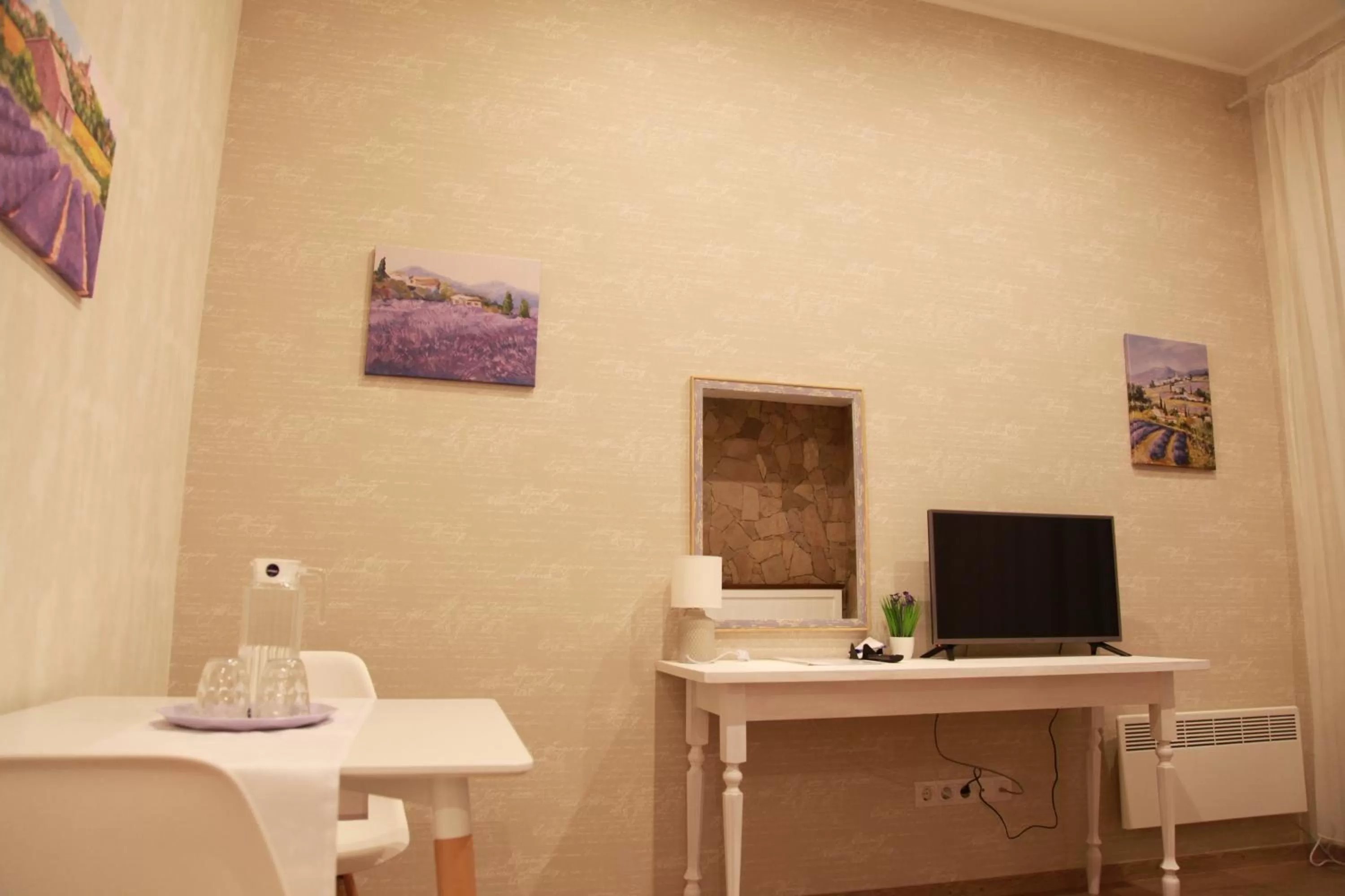 WINE & ROSE BOUTIQUE HOTEL