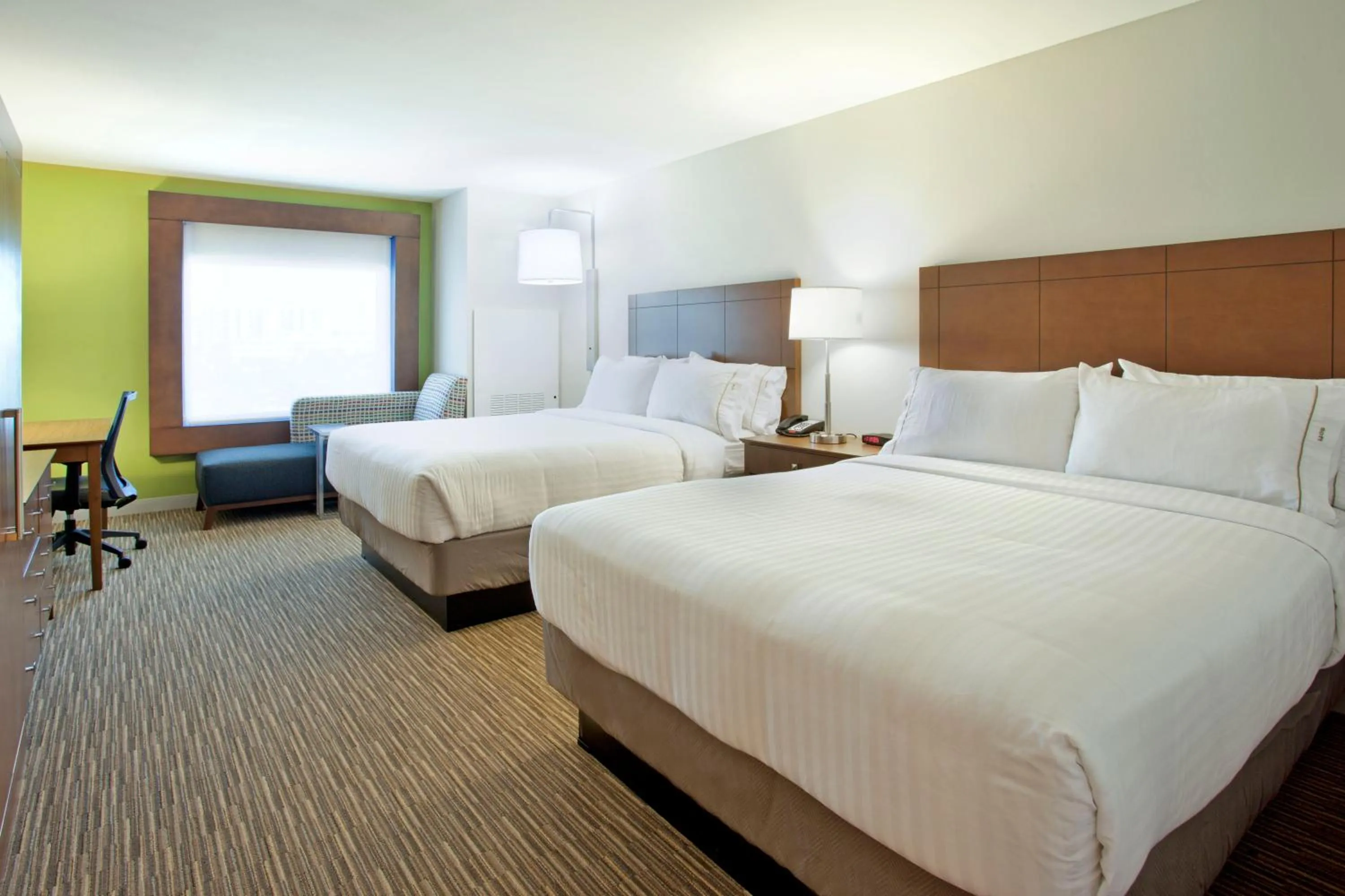 Photo of the whole room, Bed in Holiday Inn Express Hotel & Suites Austin Downtown - University by IHG