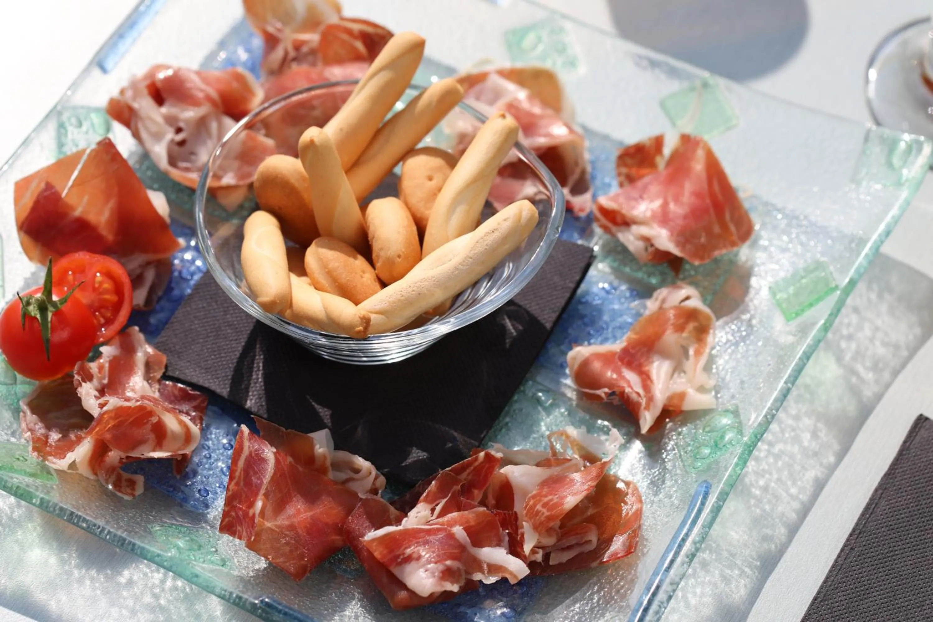 Food in Mon Port Hotel & Spa