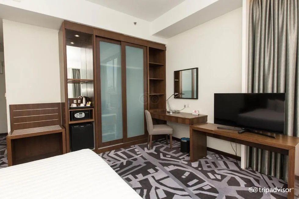 wardrobe, Bed in WP Hotel