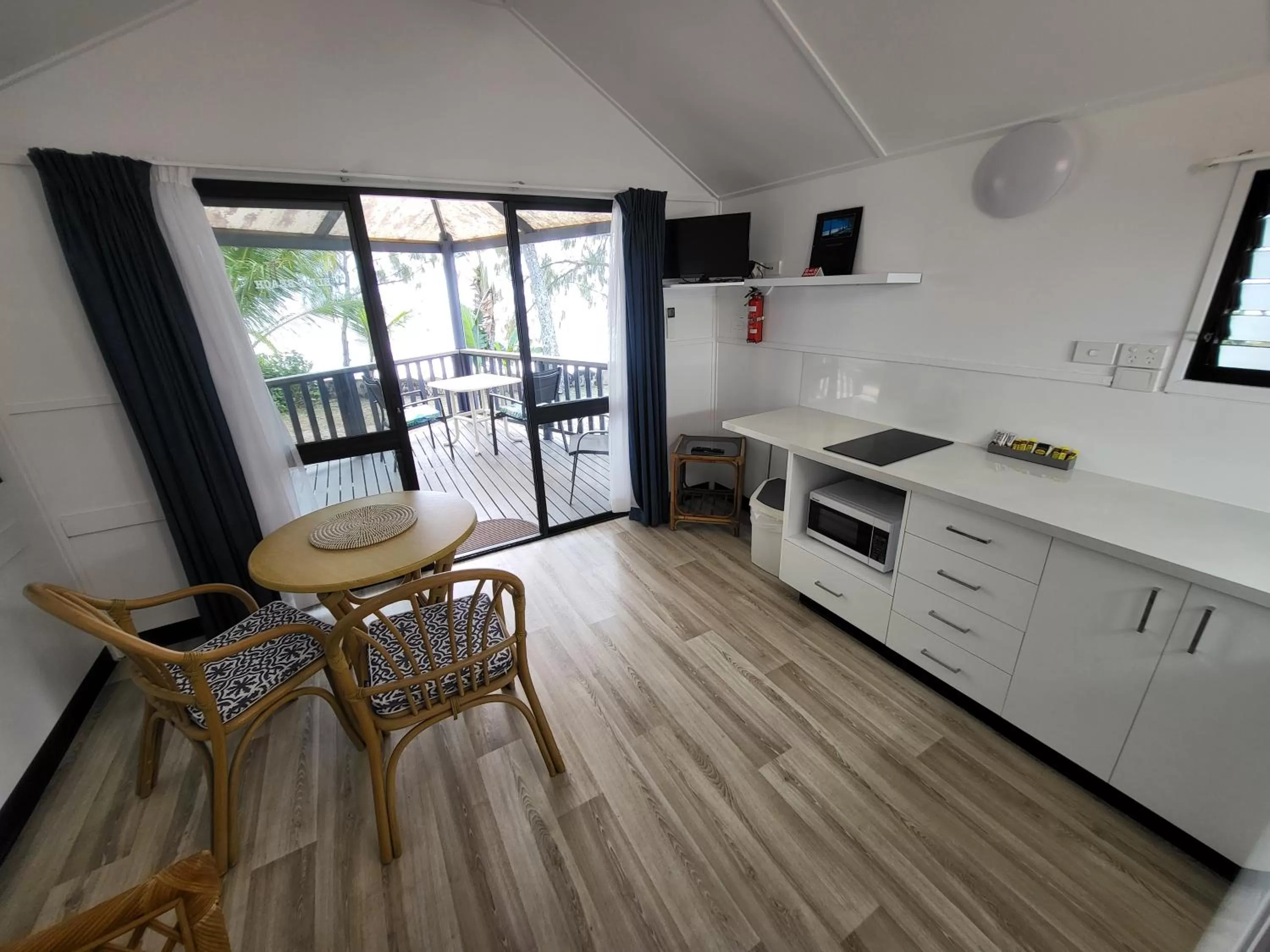 Kitchen or kitchenette in Ellis Beach Oceanfront Holiday Park