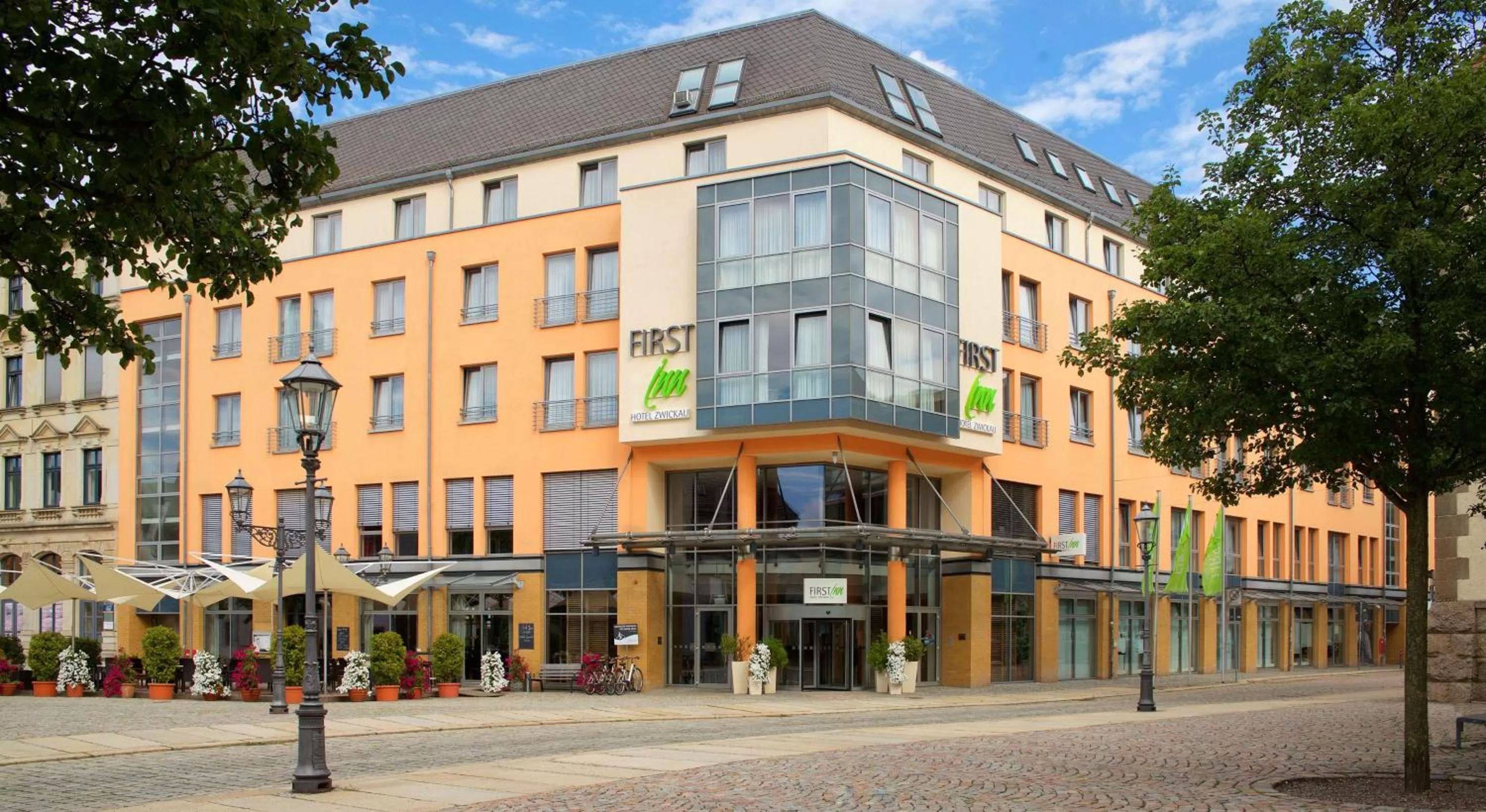 Property building in First Inn Hotel Zwickau