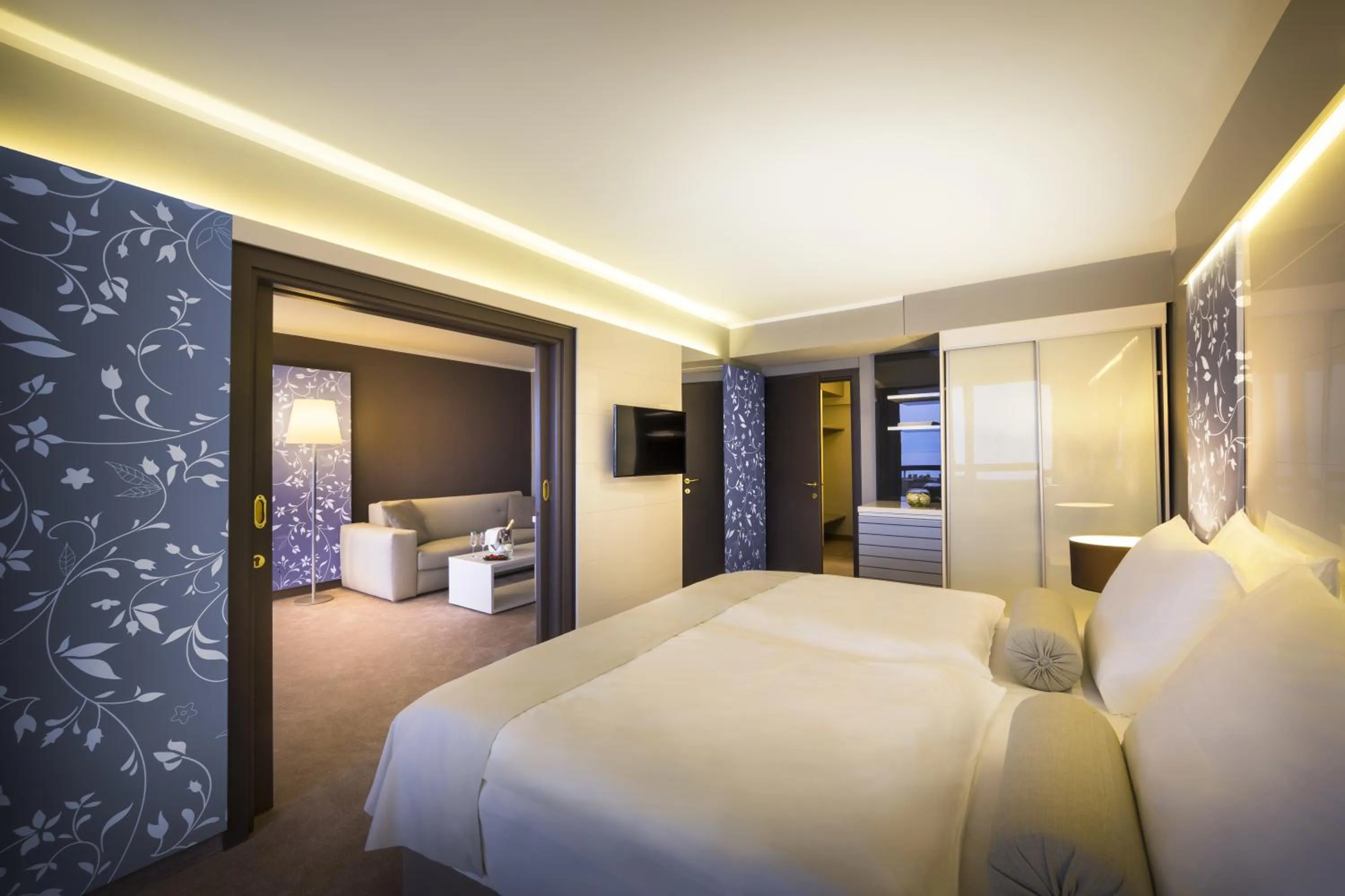 Bedroom, Bed in Hotel Excelsior - by Liburnia Hotels & Villas