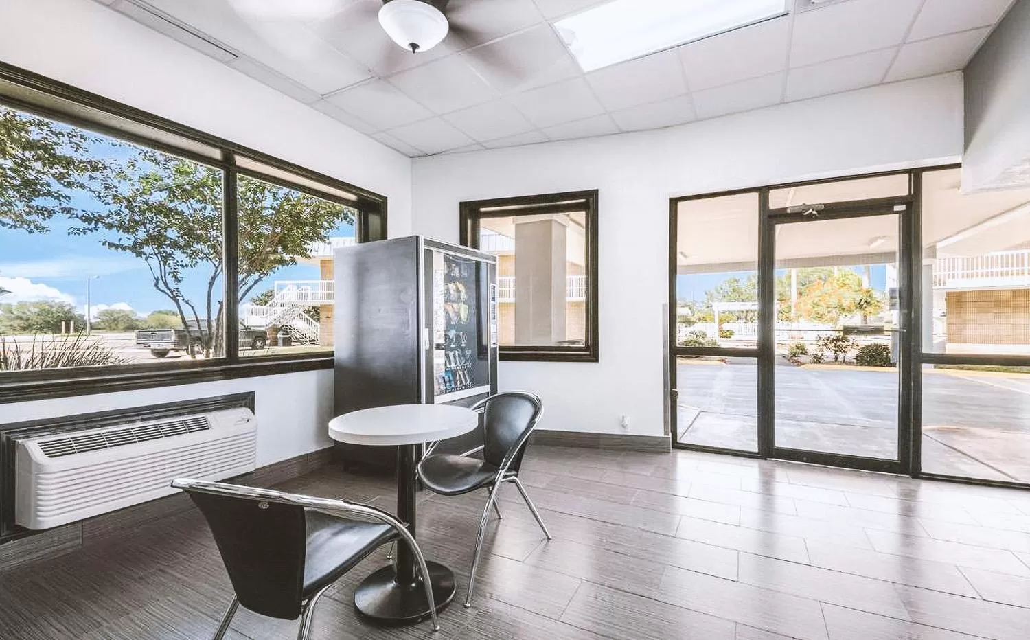 acessibility in Sky Palace Inn & Suites By Jasper Beeville