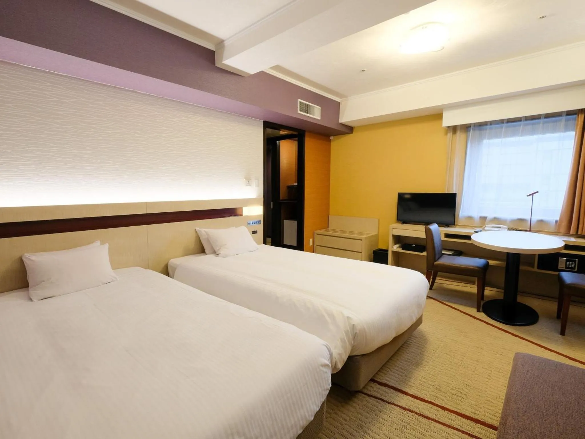 View (from property/room), Bed in Hotel Buena Vista