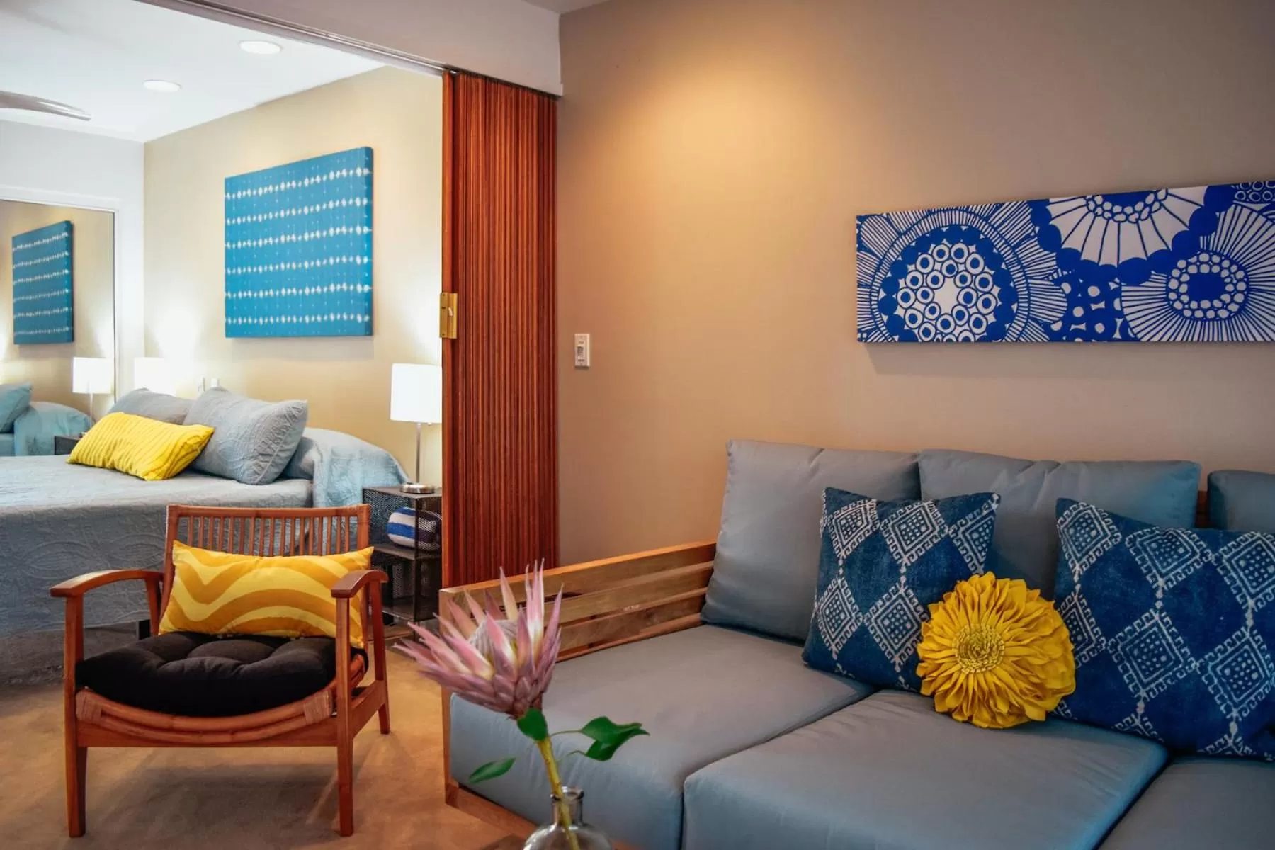 Seating area in Napili Village Hotel