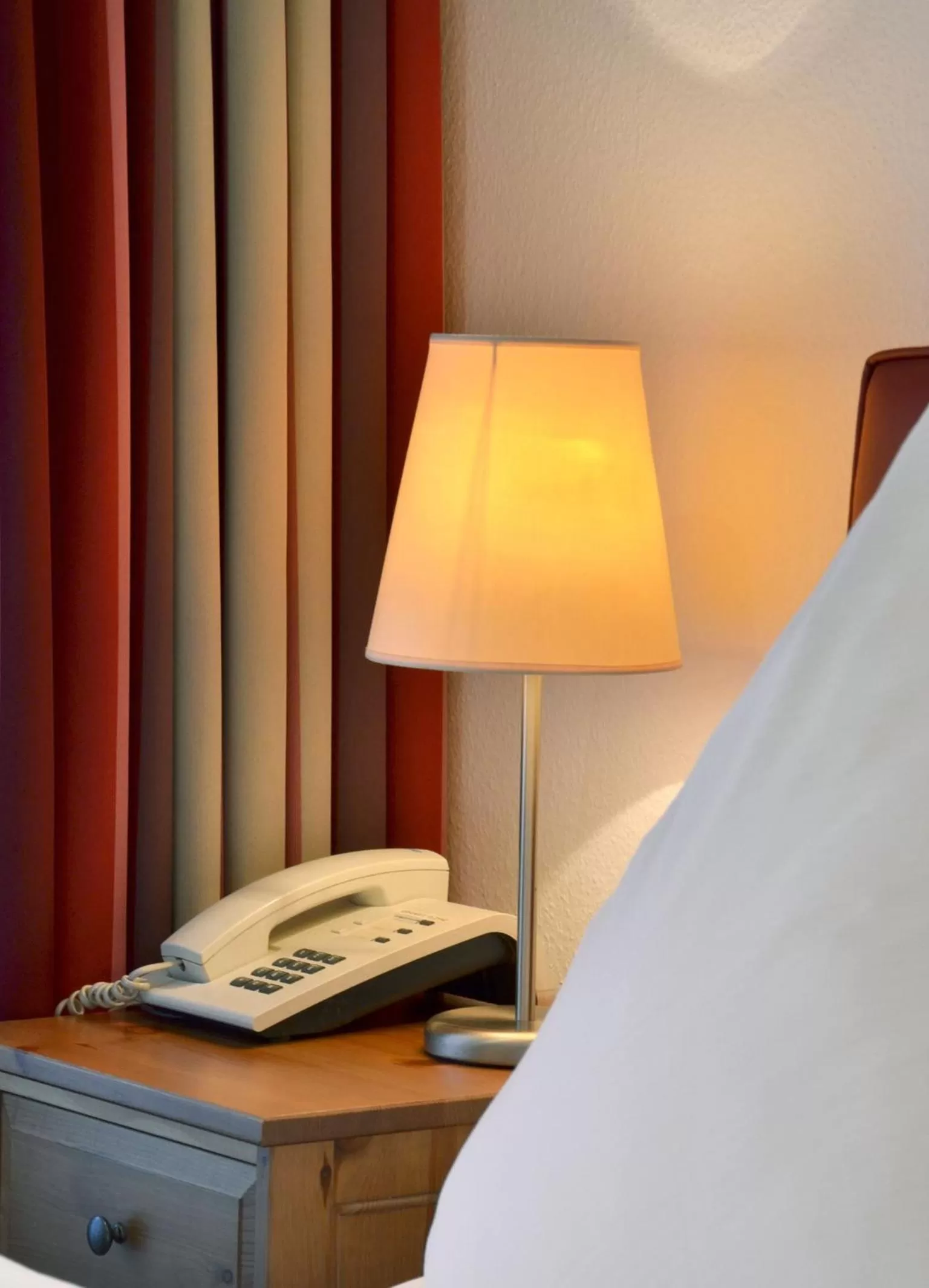 Decorative detail, Bed in Hotel im Kupferkessel