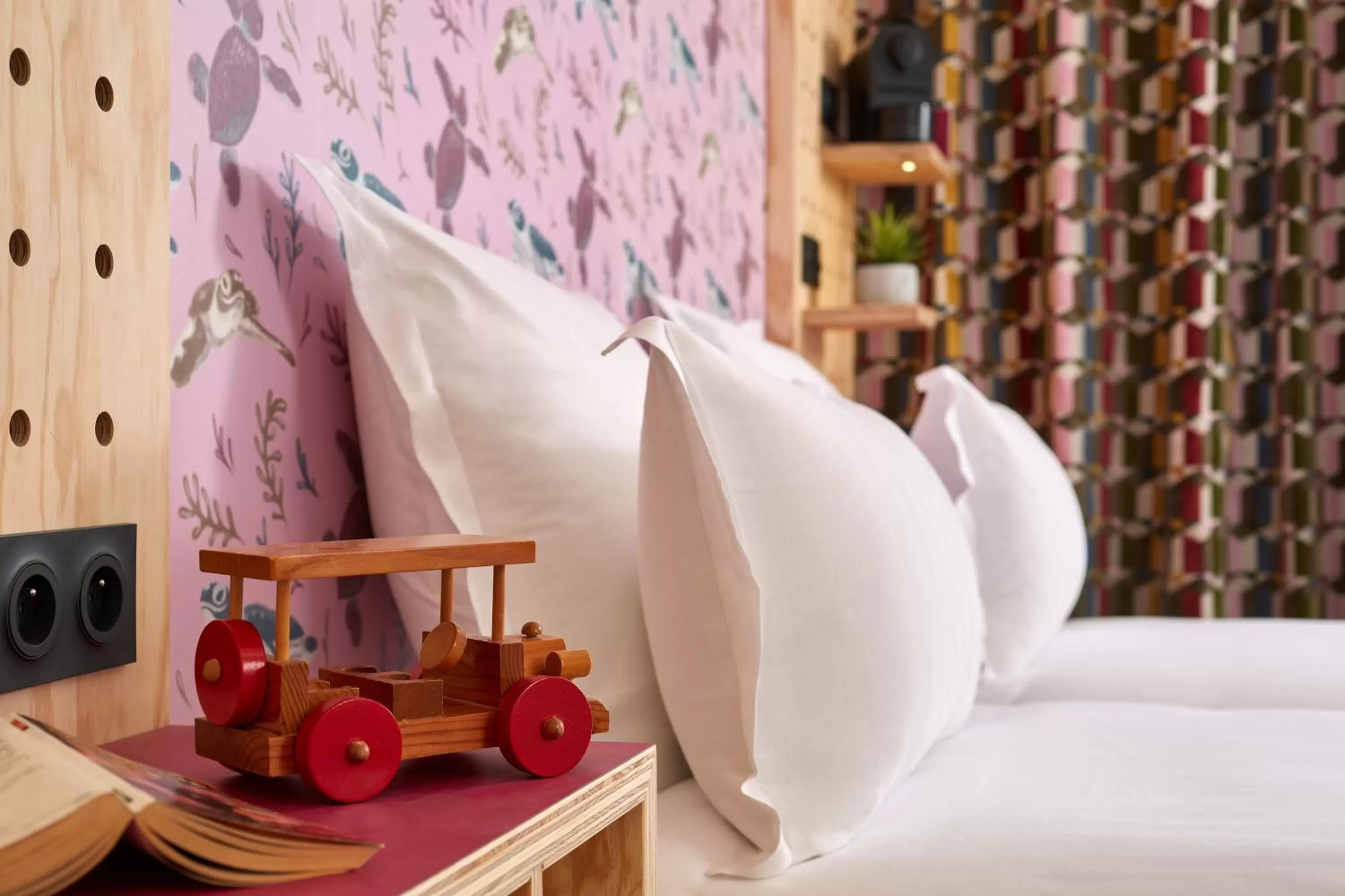 Decorative detail, Bed in Hotel Locomo - Gare de Lyon Bastille