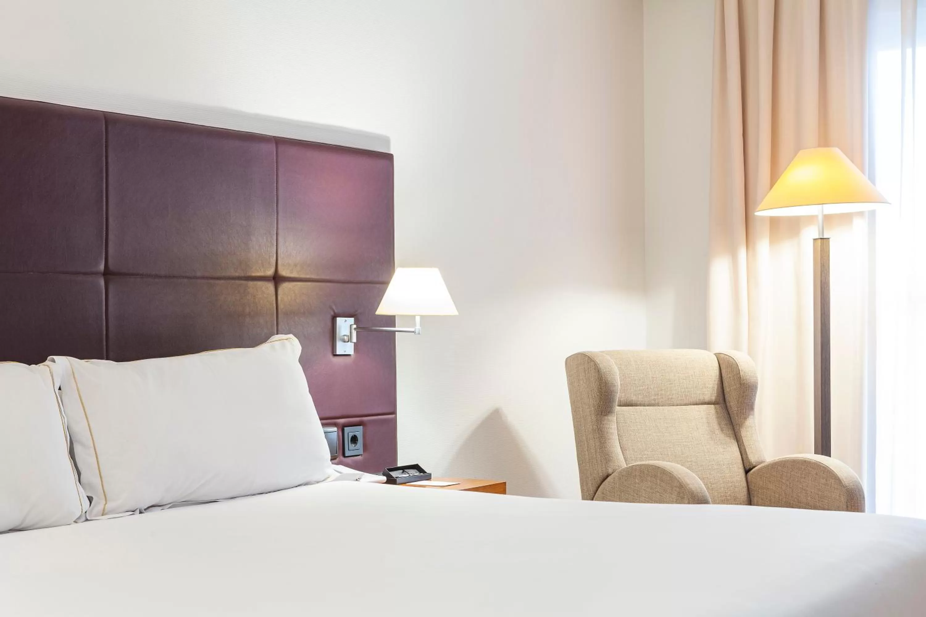 Bed in Senator Parque Central