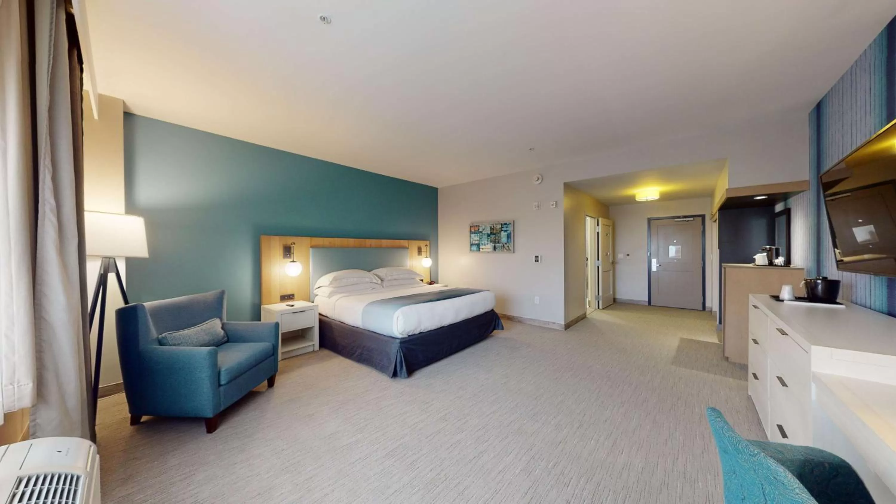 Bed in SunCoast Hotel Anaheim, Tapestry Collection by Hilton