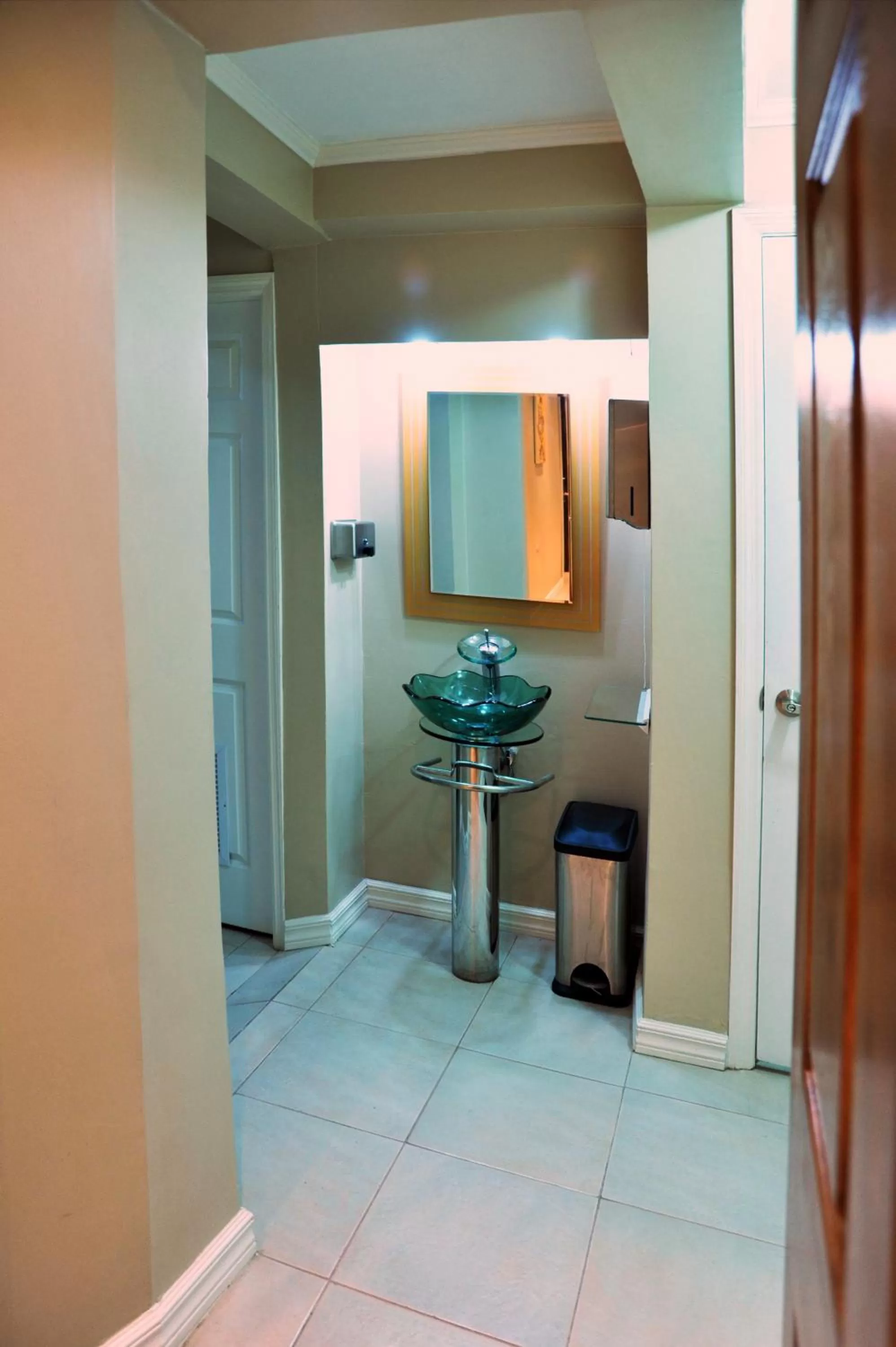 Bathroom in Culture Crossroads Inn