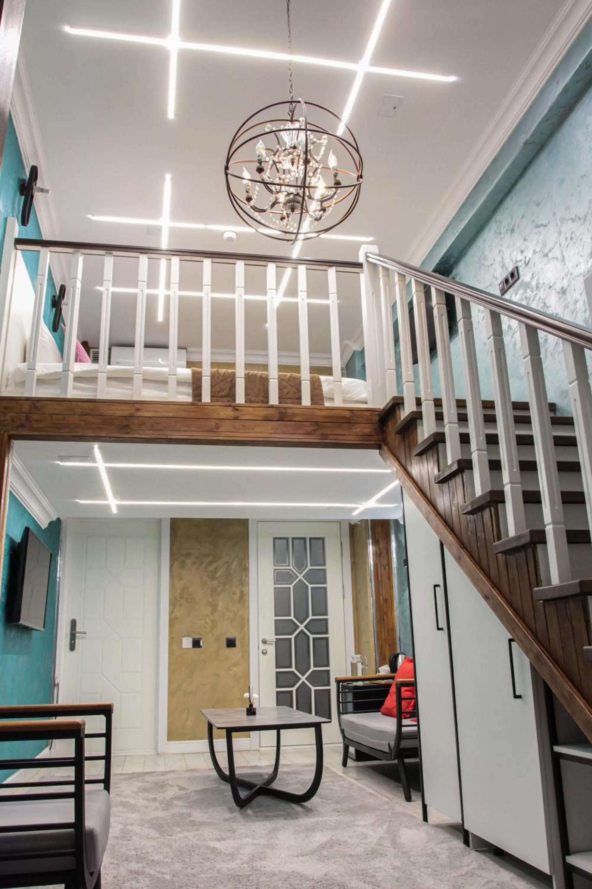 Seating area in E-lite& Meatador