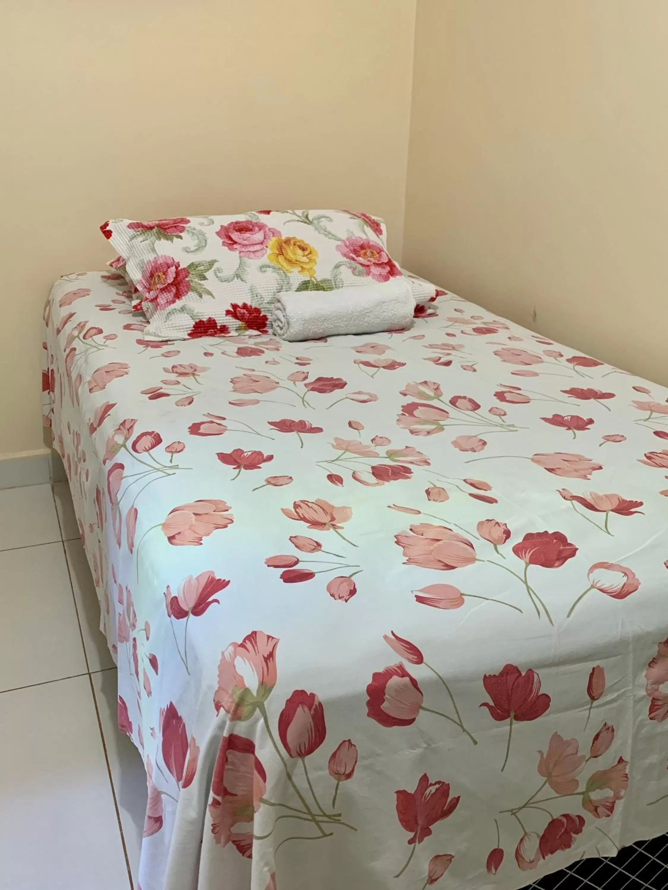 Bed in Pousada Jardim Brasília