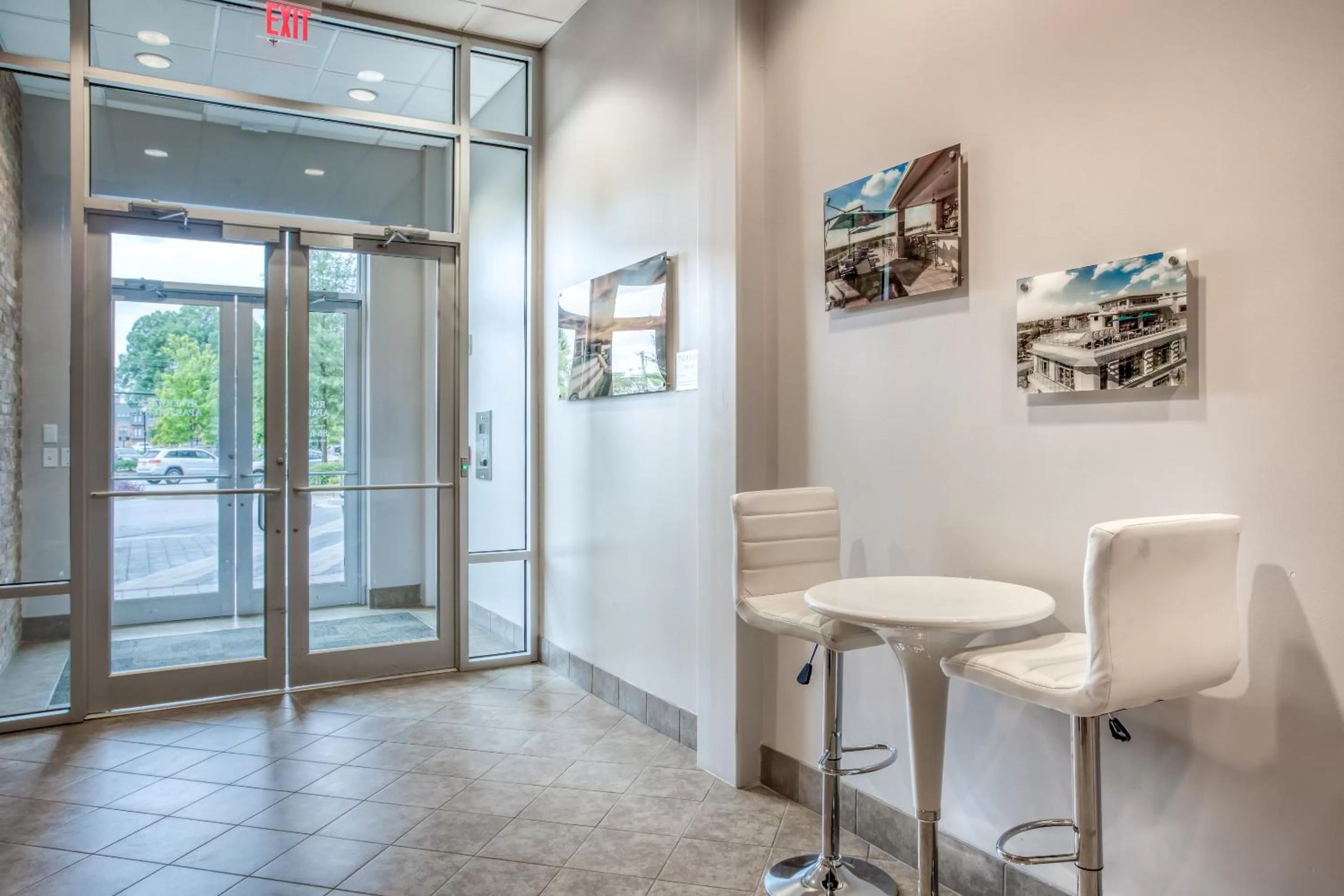 Property building in Mint House Greenville - Downtown