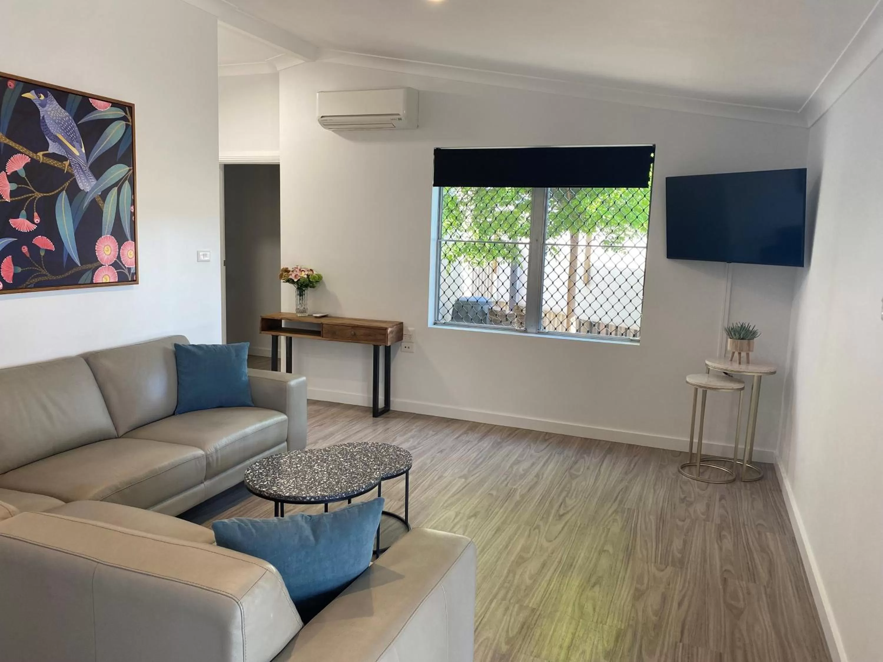 New England Motor Lodge