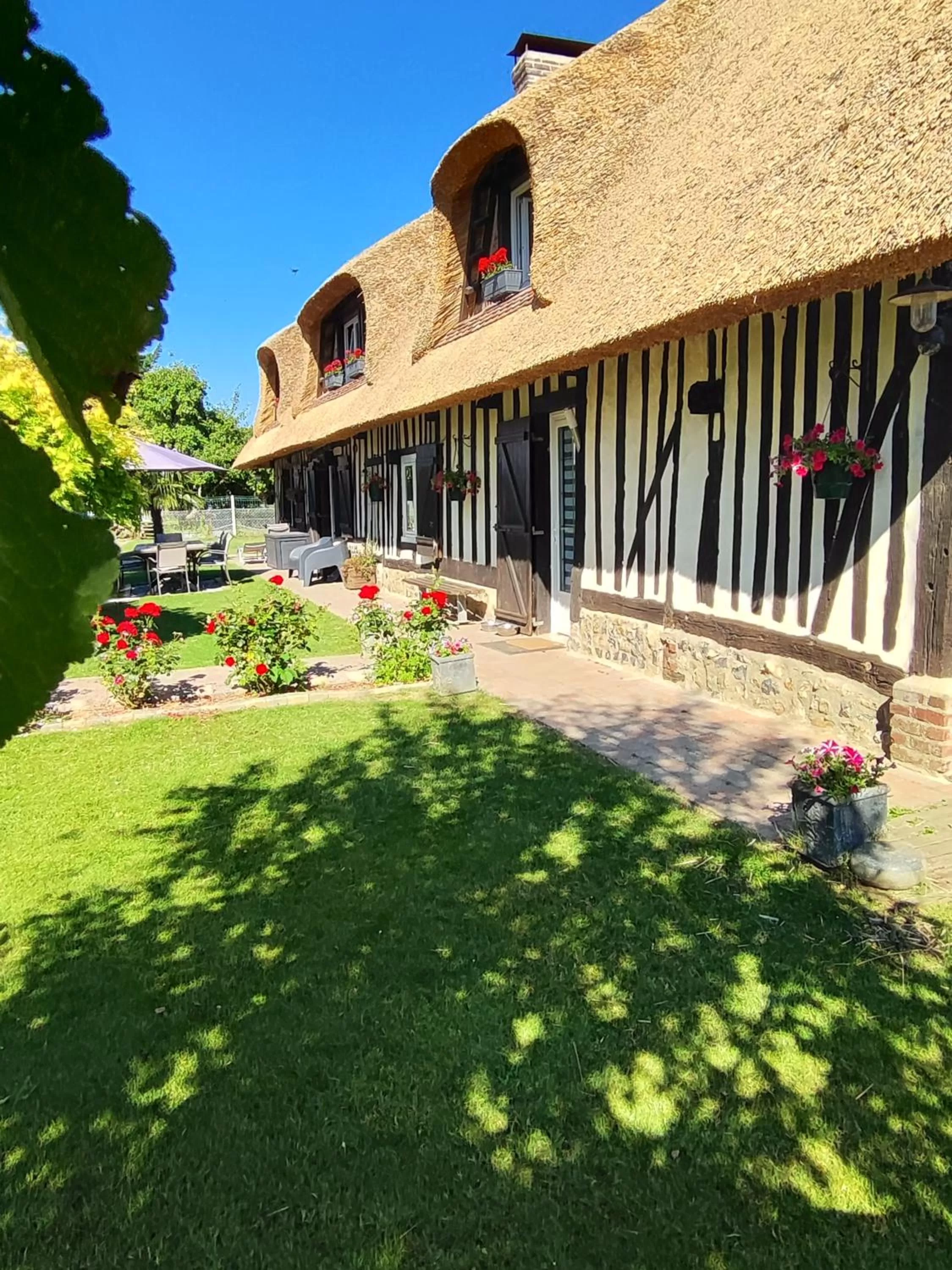 Garden view in La Chaumière