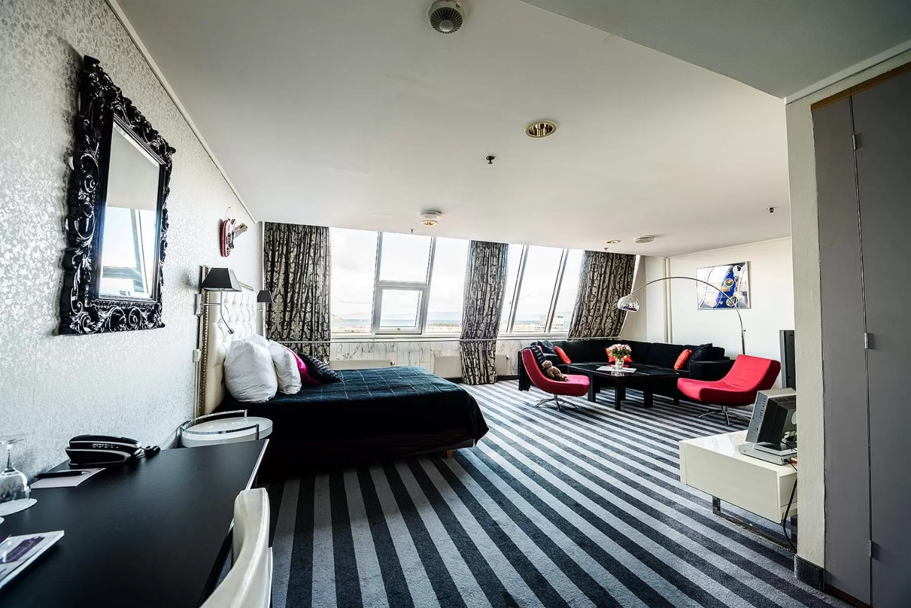 Photo of the whole room in Home Hotel Grand Olav