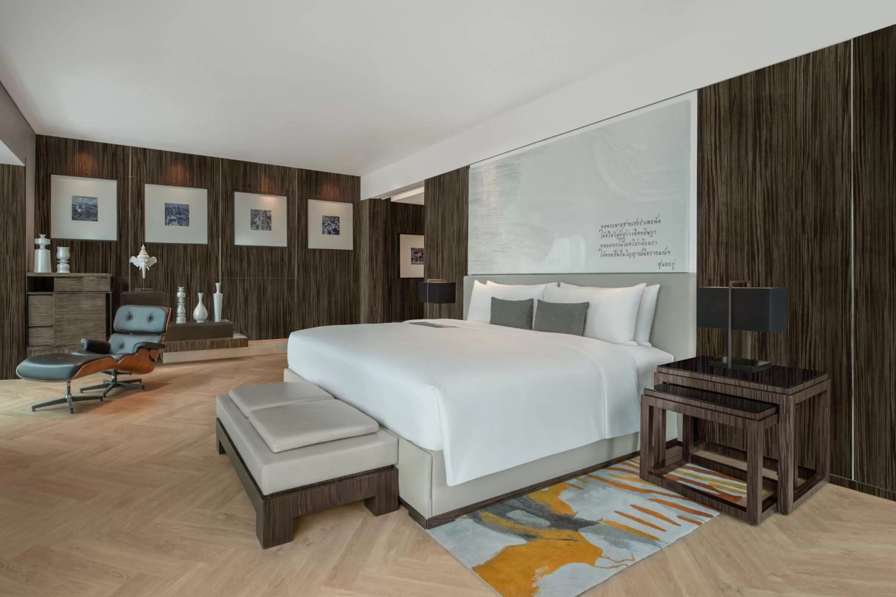 Bedroom, Bed in Le Meridien Bangkok