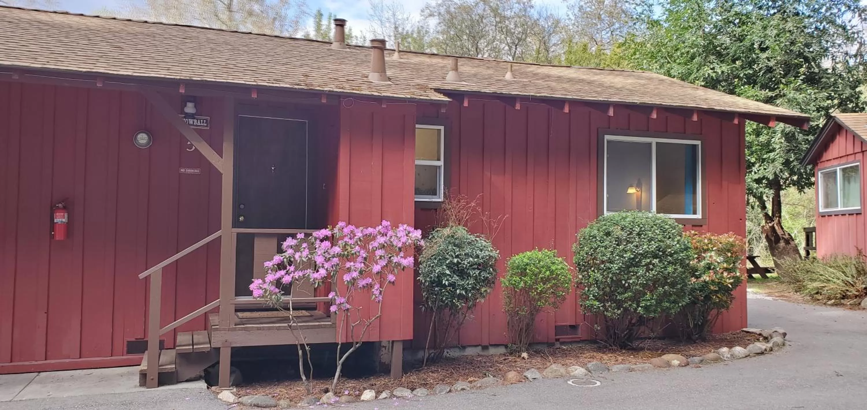 One Bedroom Family Cabin (Cabin 5) in Fern River Resort