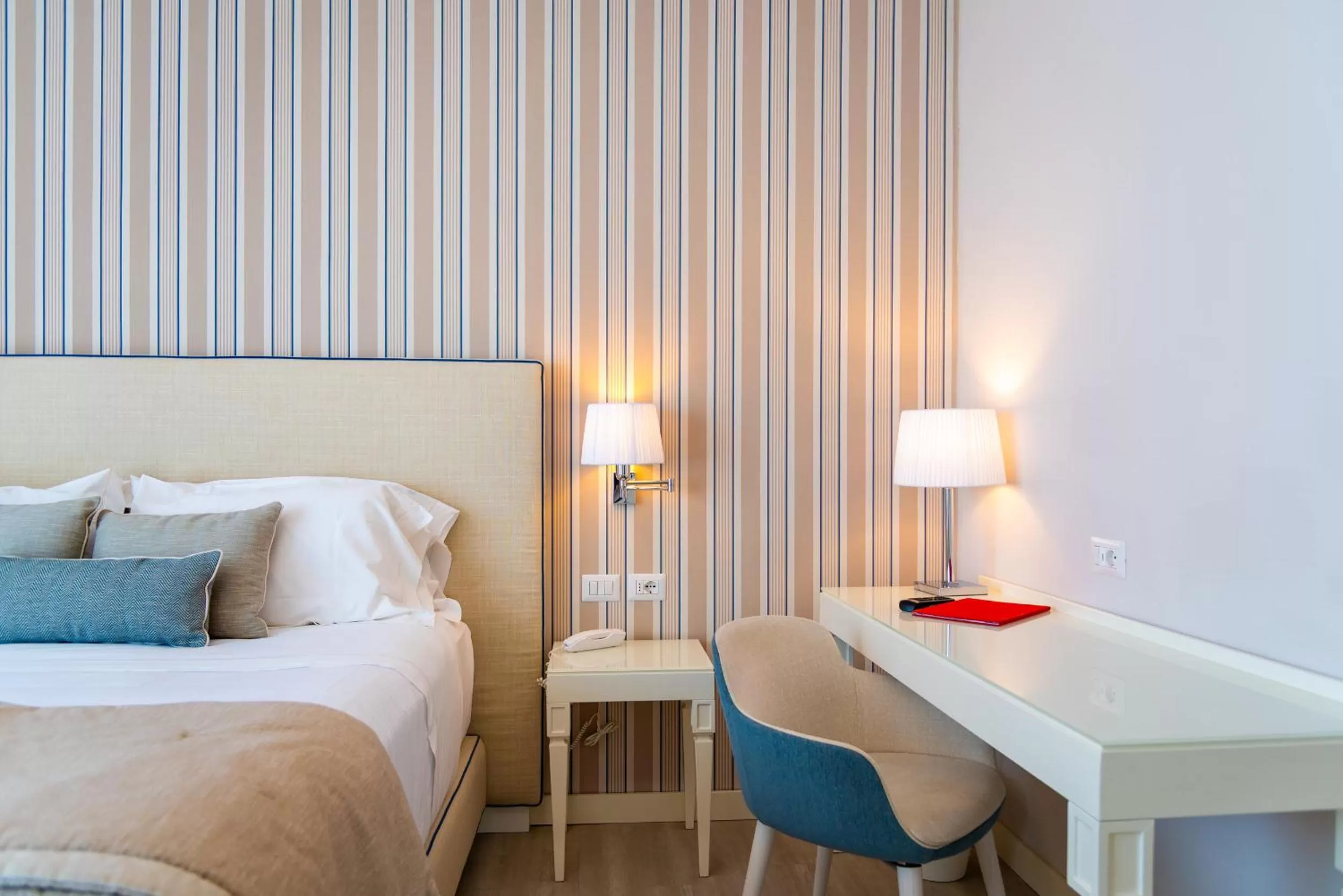 Photo of the whole room, Bed in Hotel Plaza