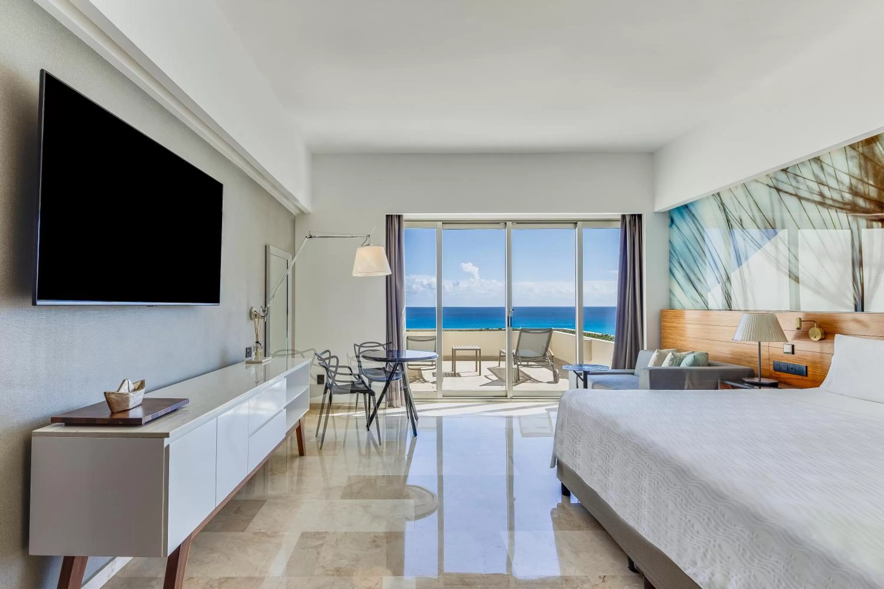Spring, Bed in Live Aqua Cancun - Adults Only - All-Inclusive