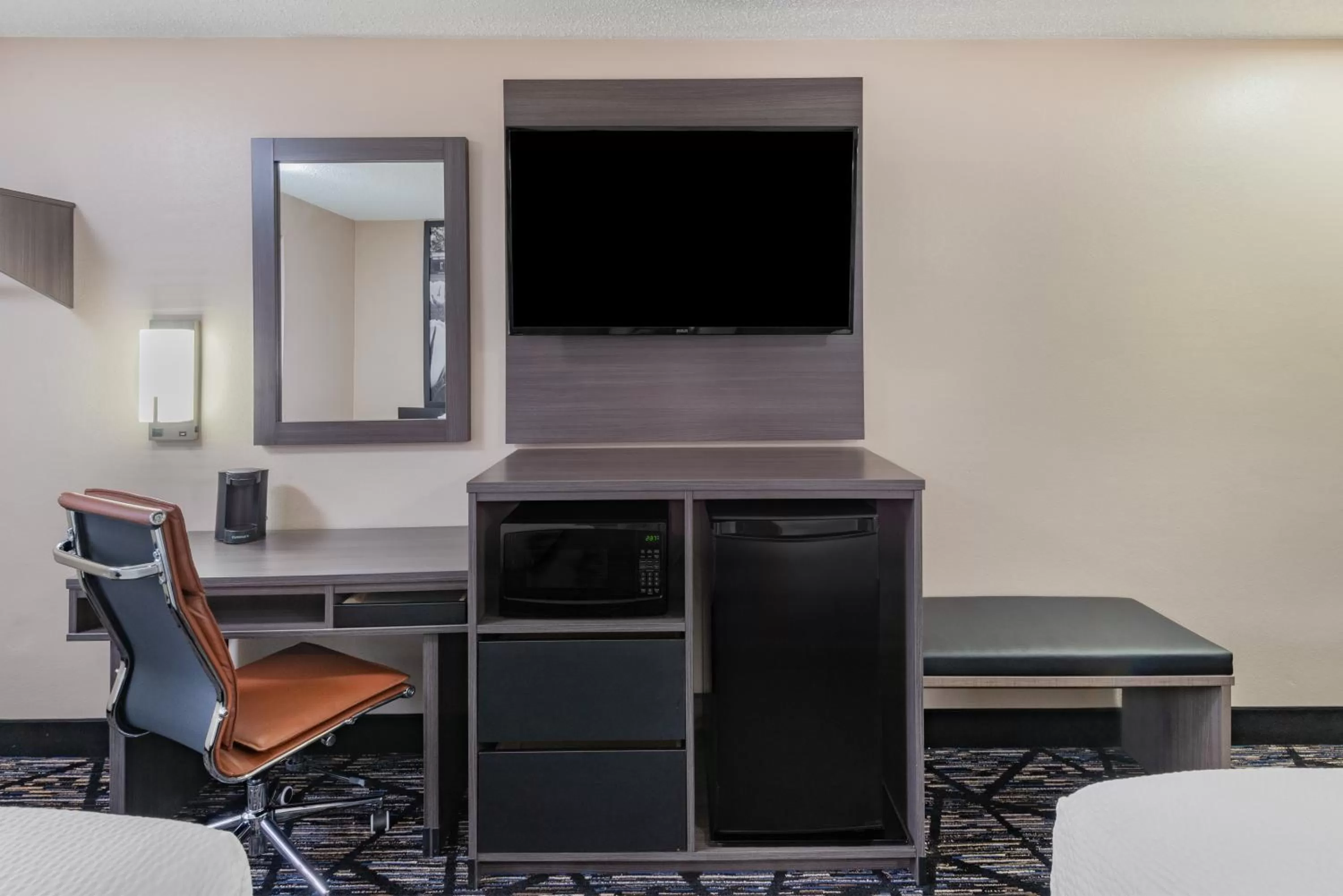 TV and multimedia in Super 8 by Wyndham Charlottesville