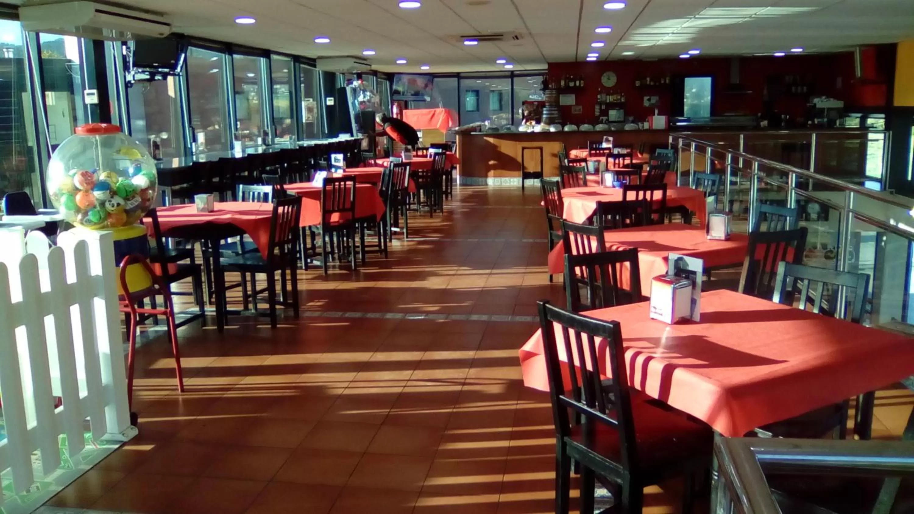 Restaurant/places to eat in Puerta de Santillana