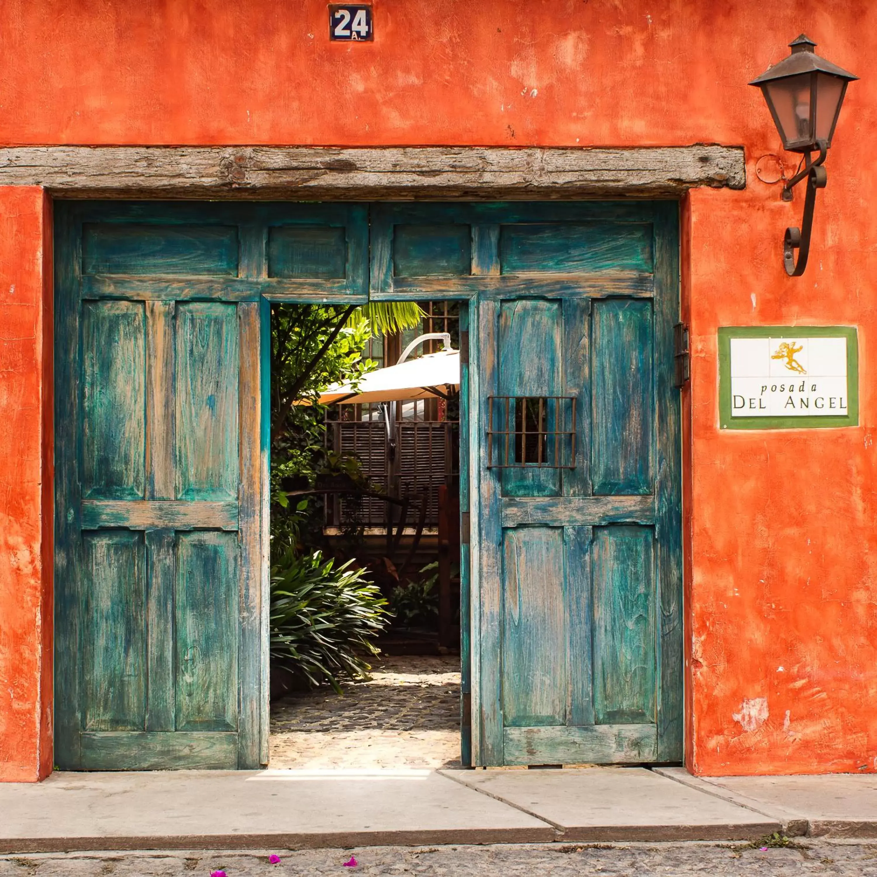 Facade/entrance in Posada del Angel Facade/entrance in Posada del Angel