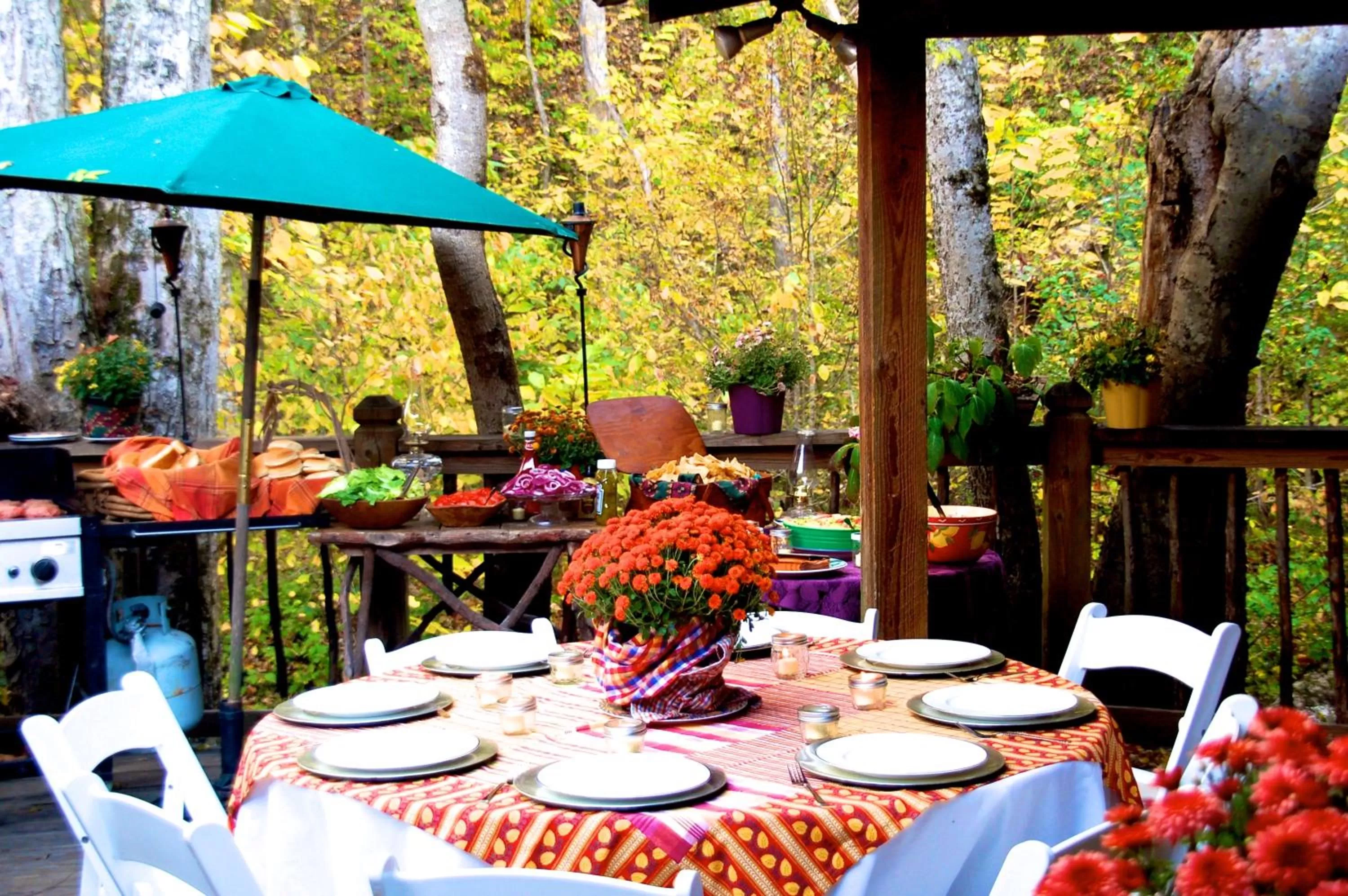 Breakfast, Restaurant/Places to Eat in Creekwalk Inn Bed and Breakfast with Cabins