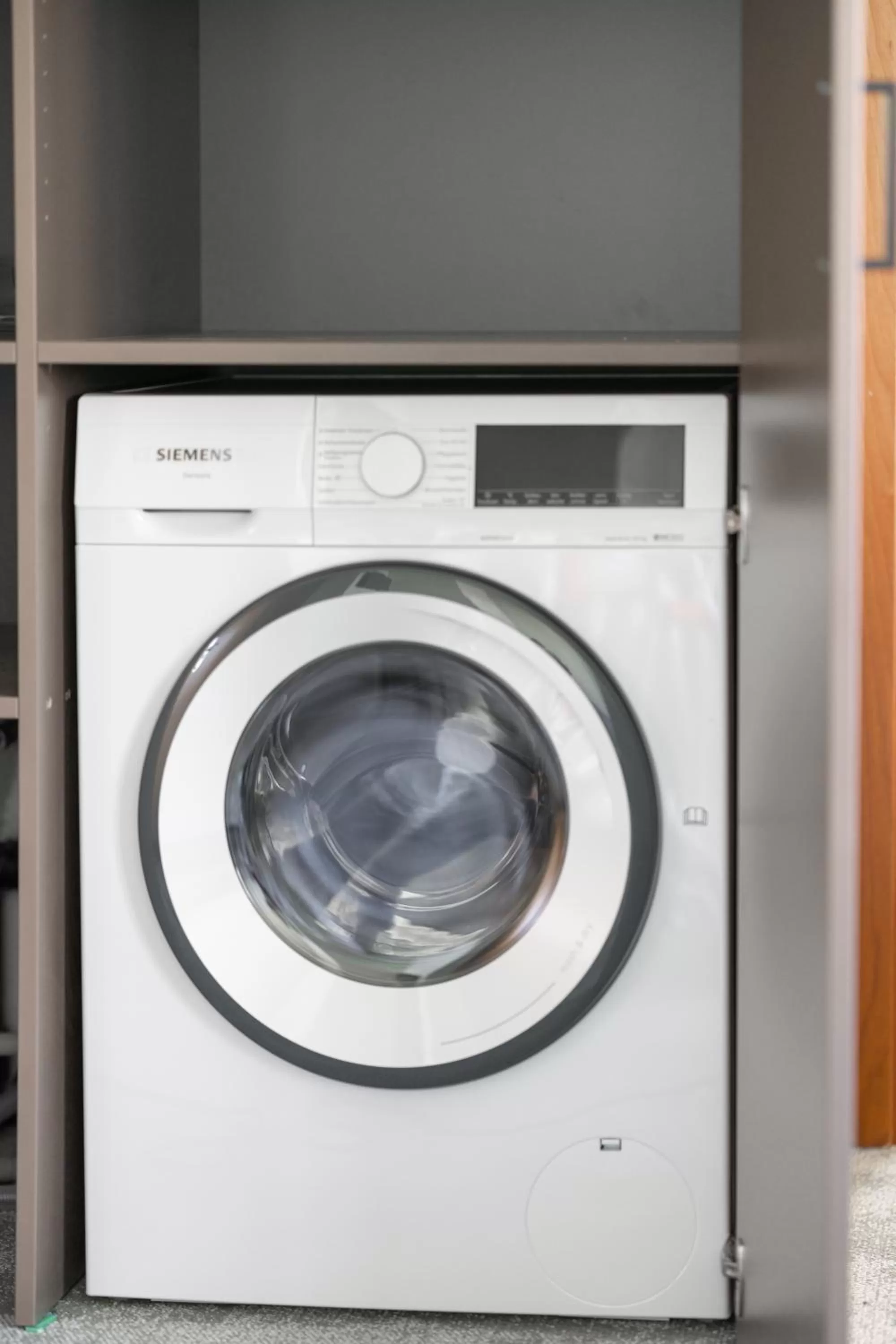 washing machine in flexymotel Schönenwerd