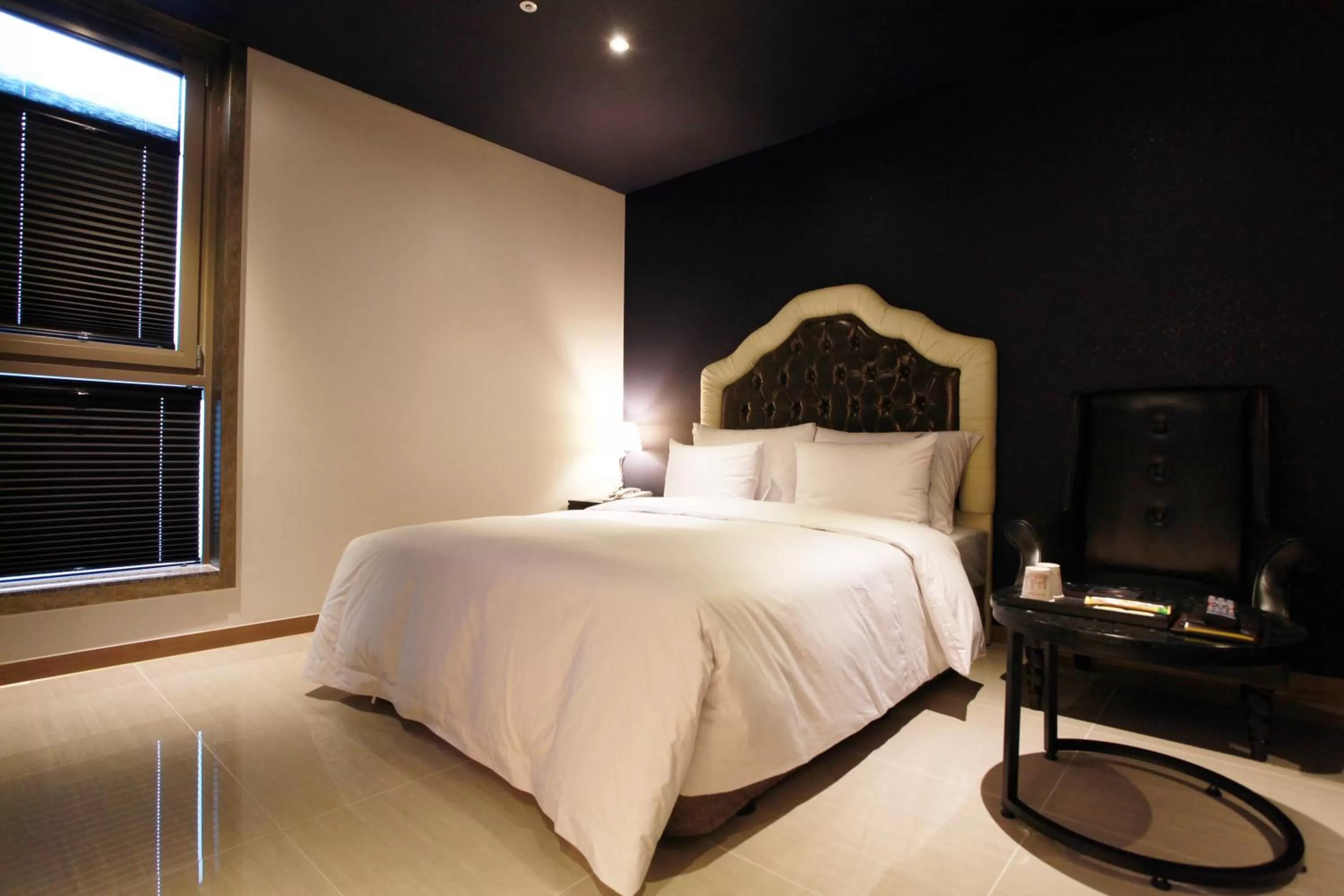 Photo of the whole room, Bed in Boutique Hotel SB Yeouido