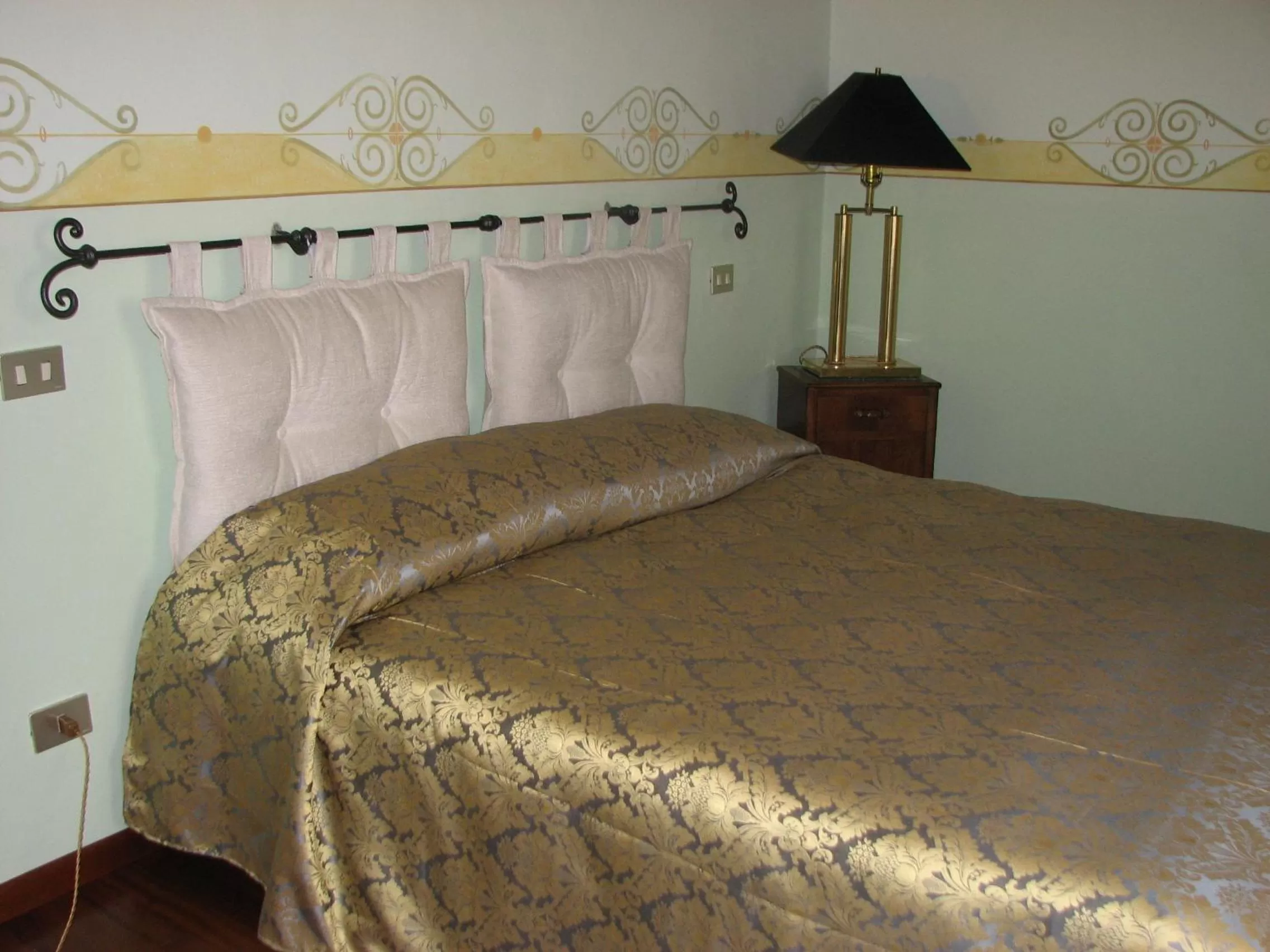 Photo of the whole room, Bed in Locanda Guidi