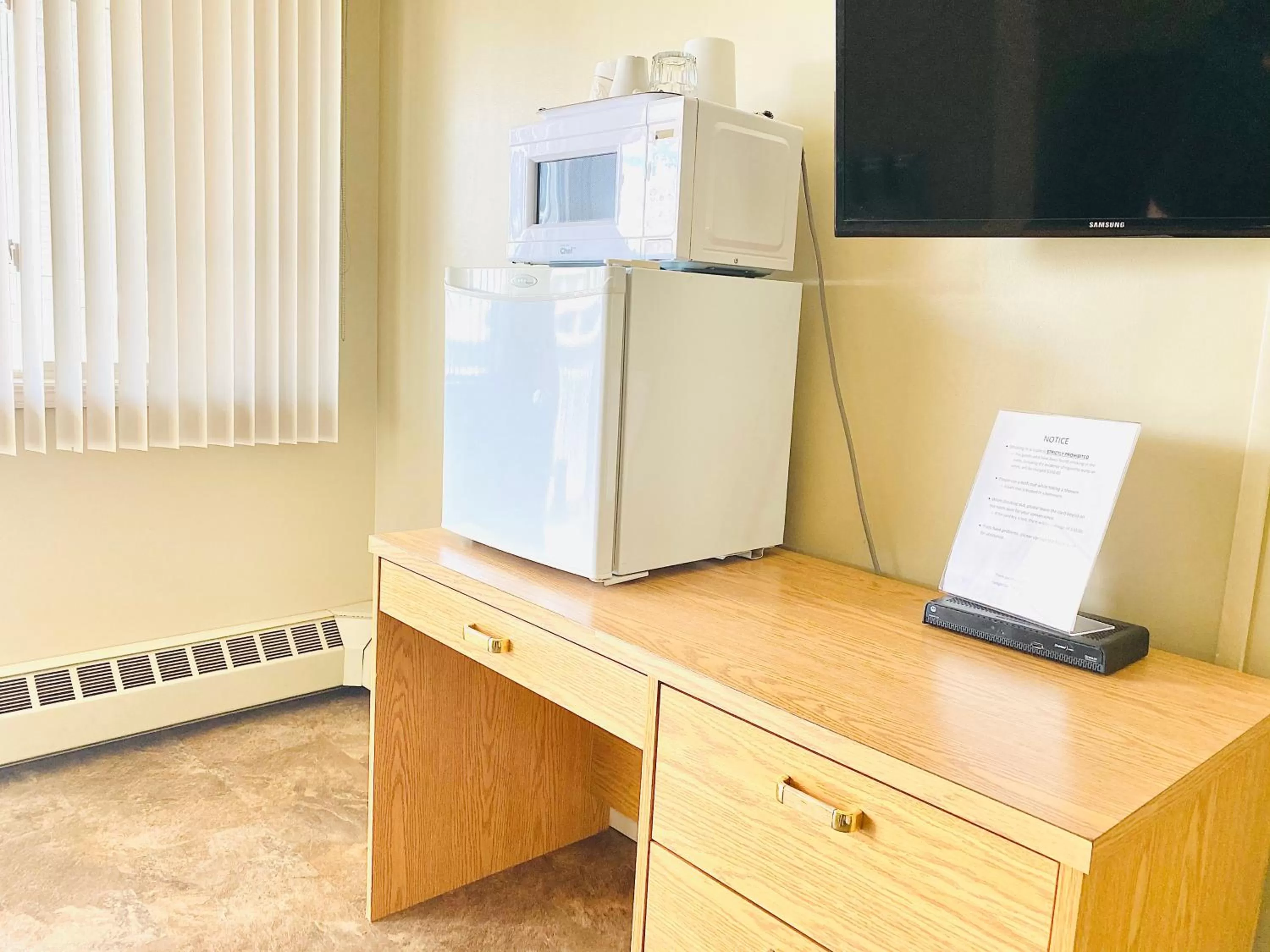 TV/Entertainment Center in Twilight Country Motel