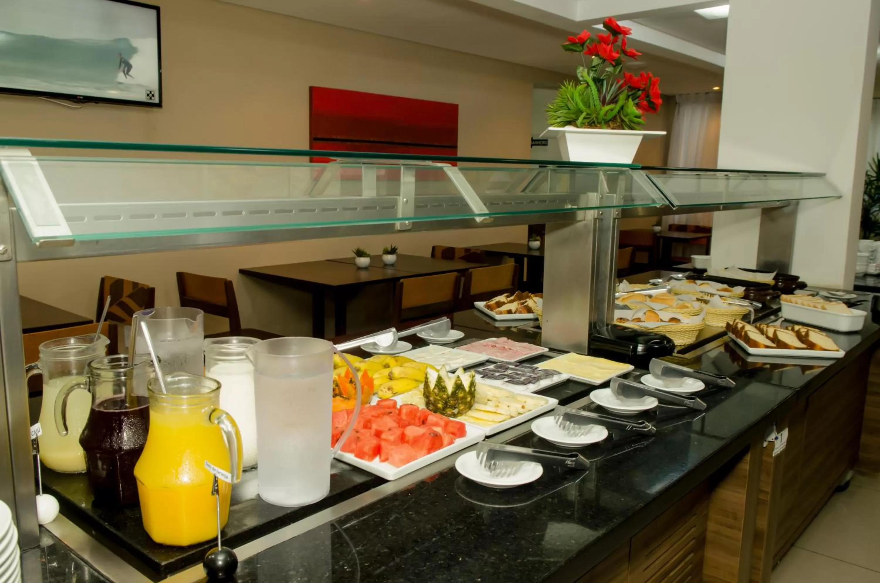 Buffet breakfast in Stop Inn Plus Pampulha