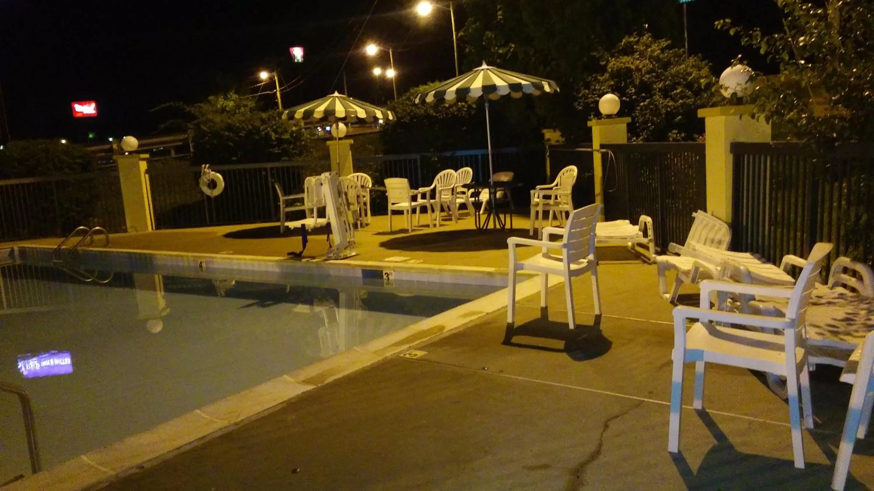 Patio in Baymont by Wyndham Cave City