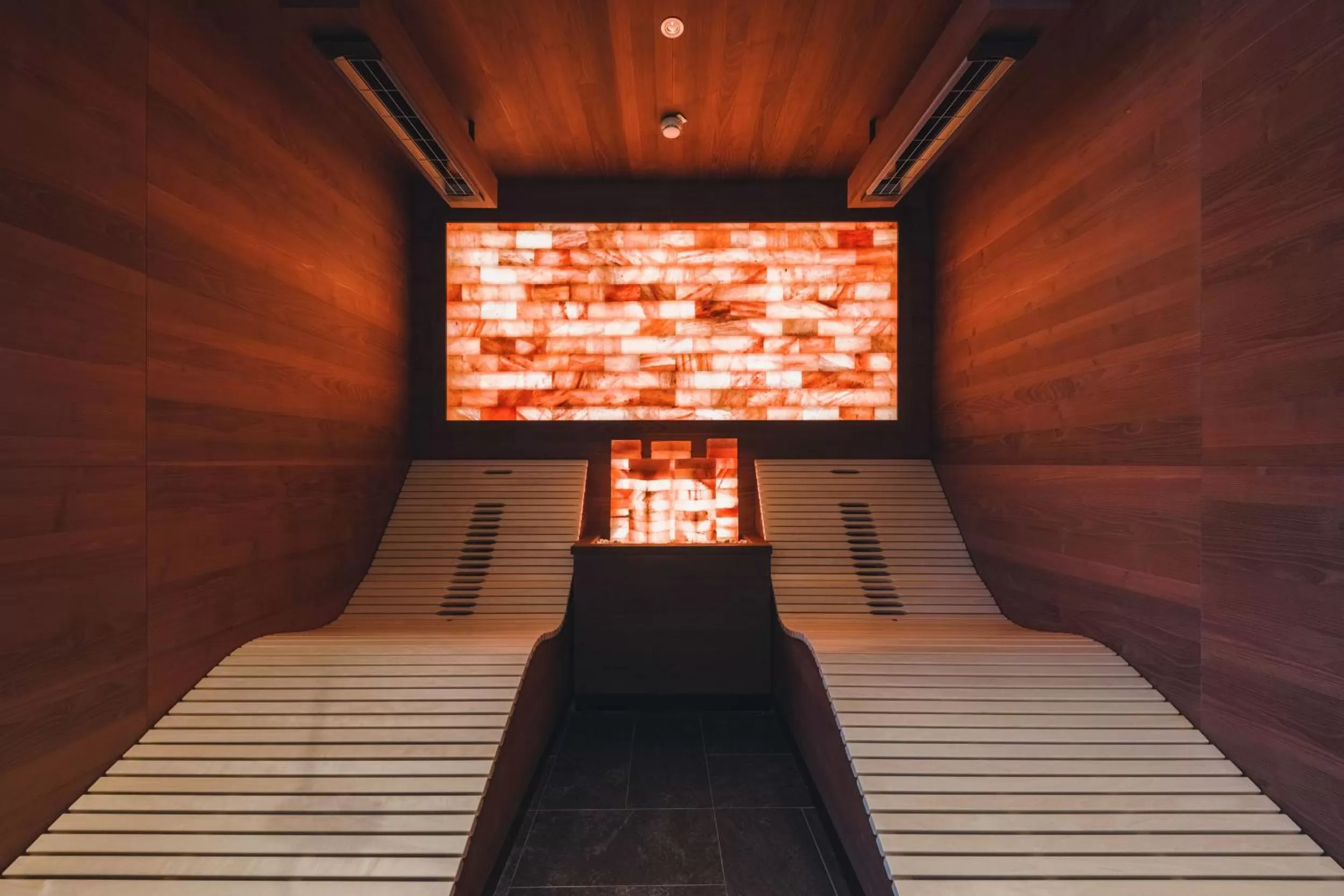 Spa and wellness centre/facilities, Bed in Alpenhotel Montafon & SPA