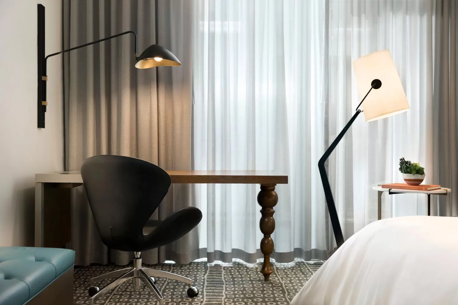 hair dresser, Bed in The MC, Autograph Collection