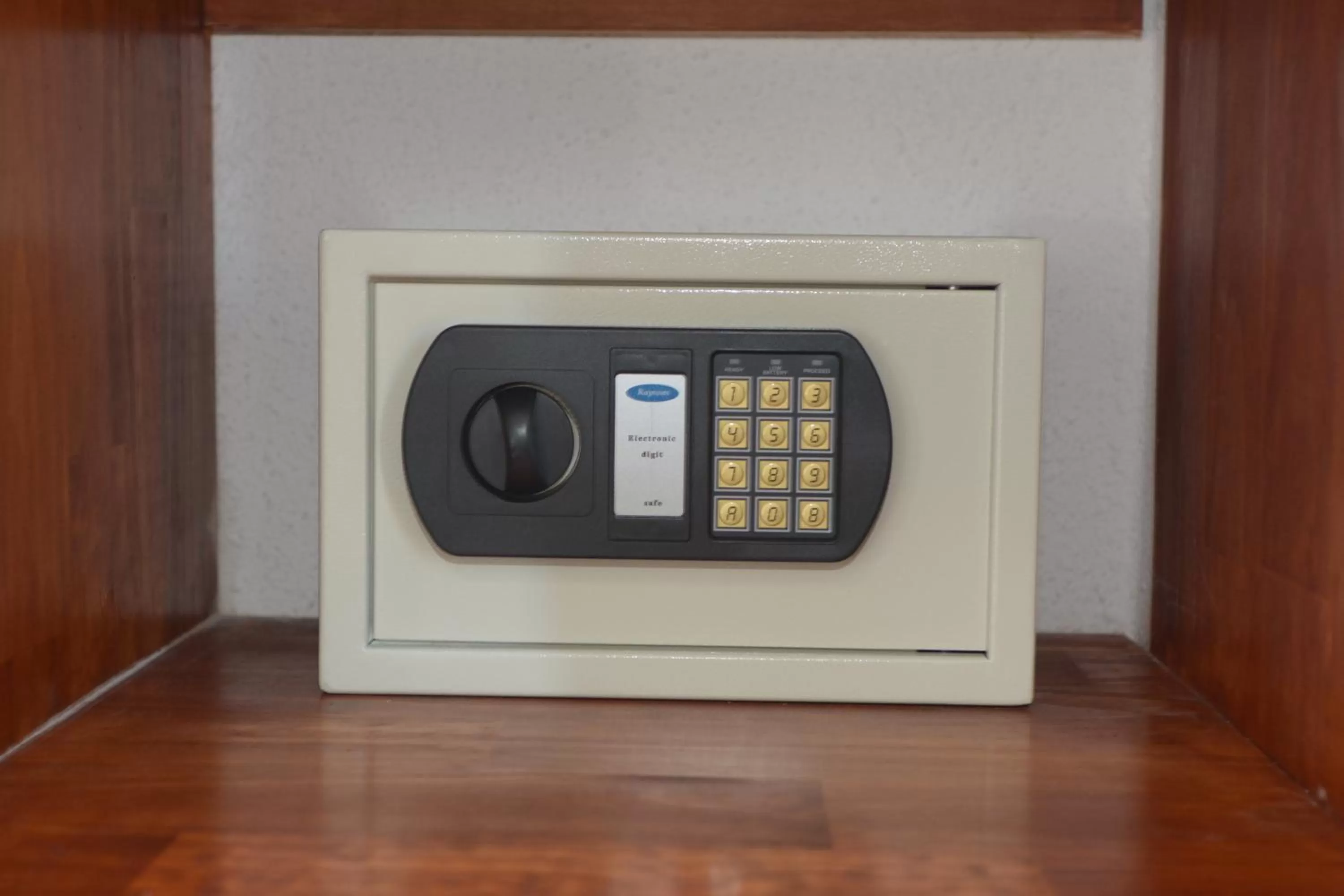 Other, TV/Entertainment Center in Hotel Esmeralda