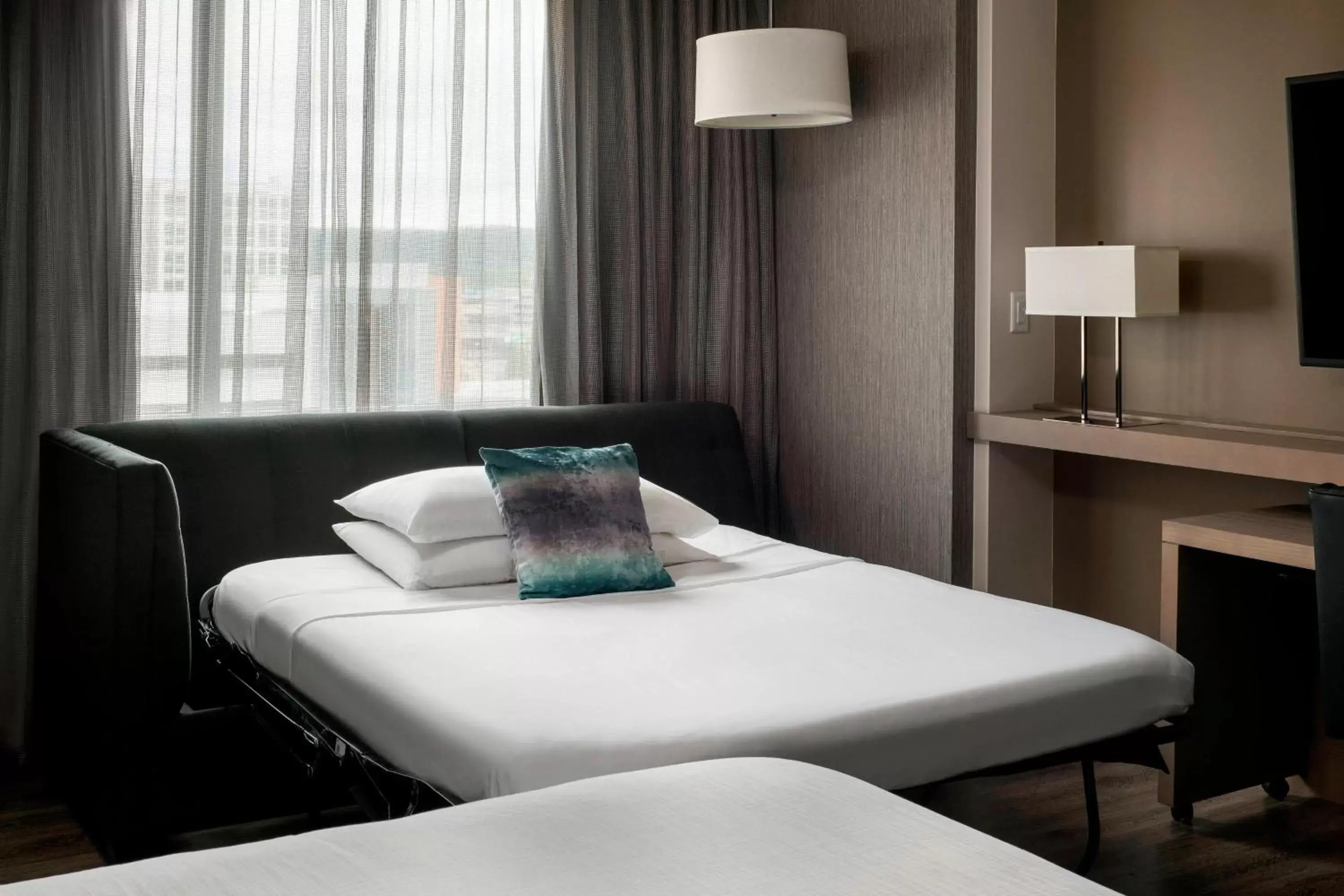 King Room - Concierge Level in Seattle Marriott Bellevue King Room - Concierge Level in Seattle Marriott Bellevue