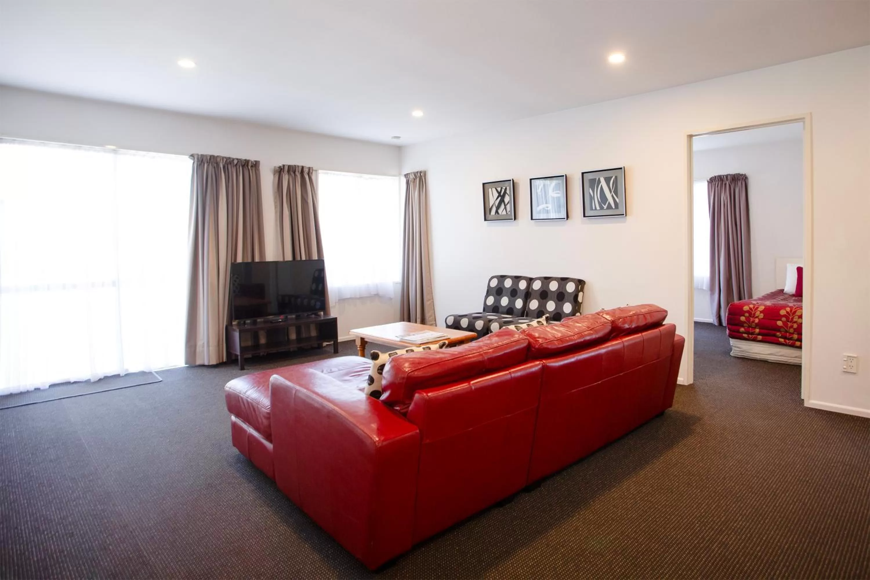 Living room in Casino Court Motor Lodge