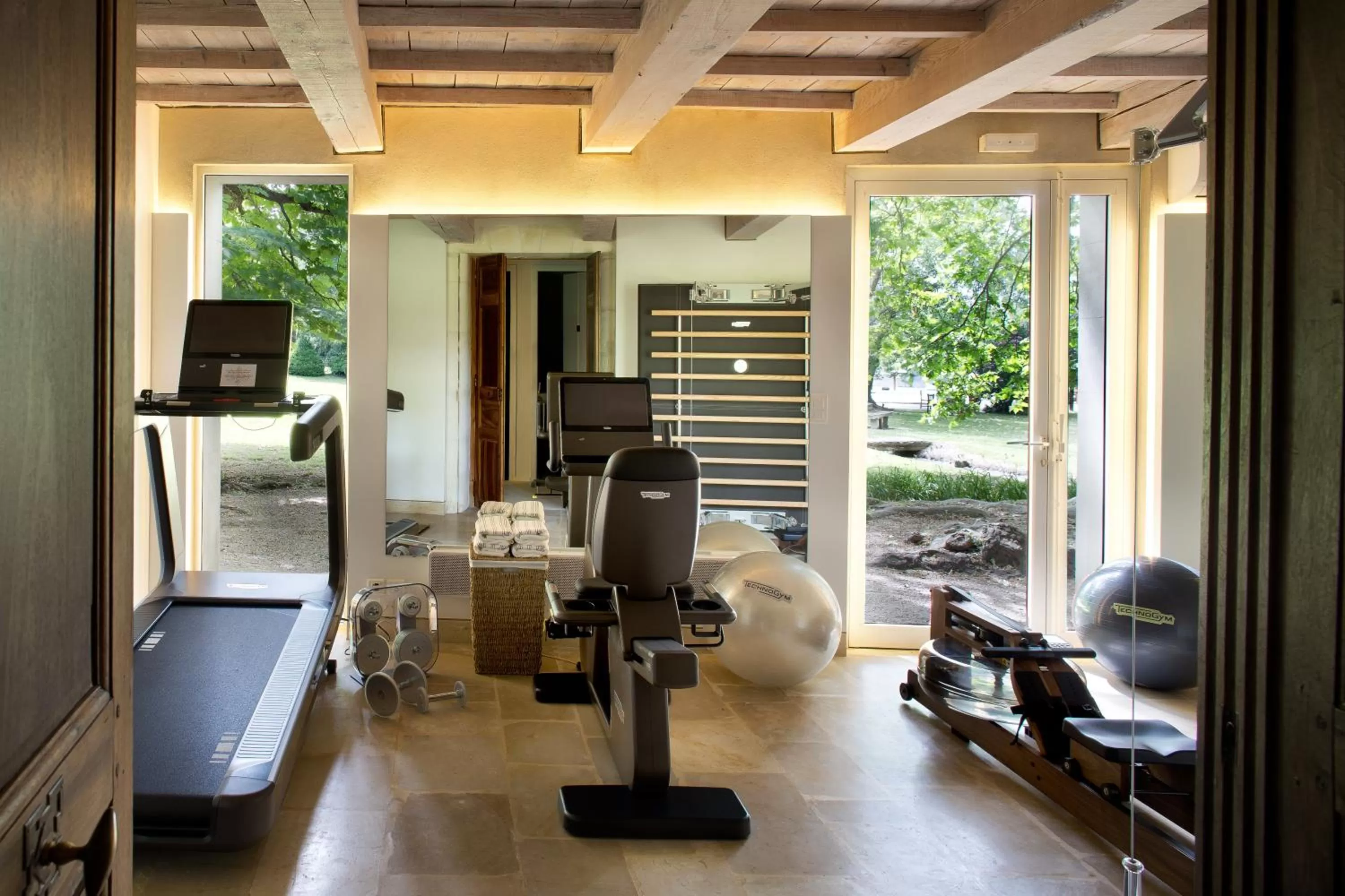 Fitness centre/facilities in Hotel Château Des Alpilles