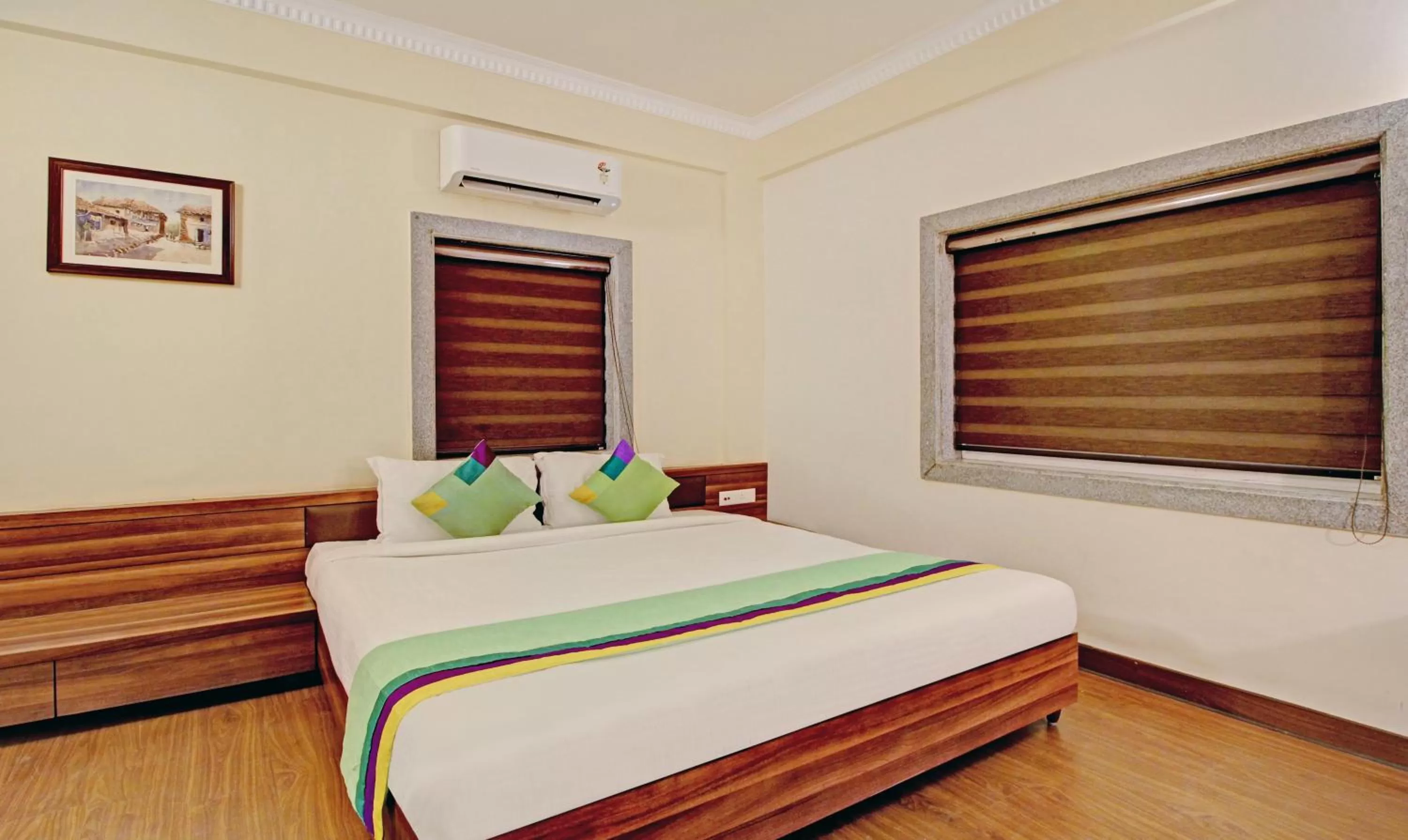 Bed in Treebo ASL Prime, Gariahat