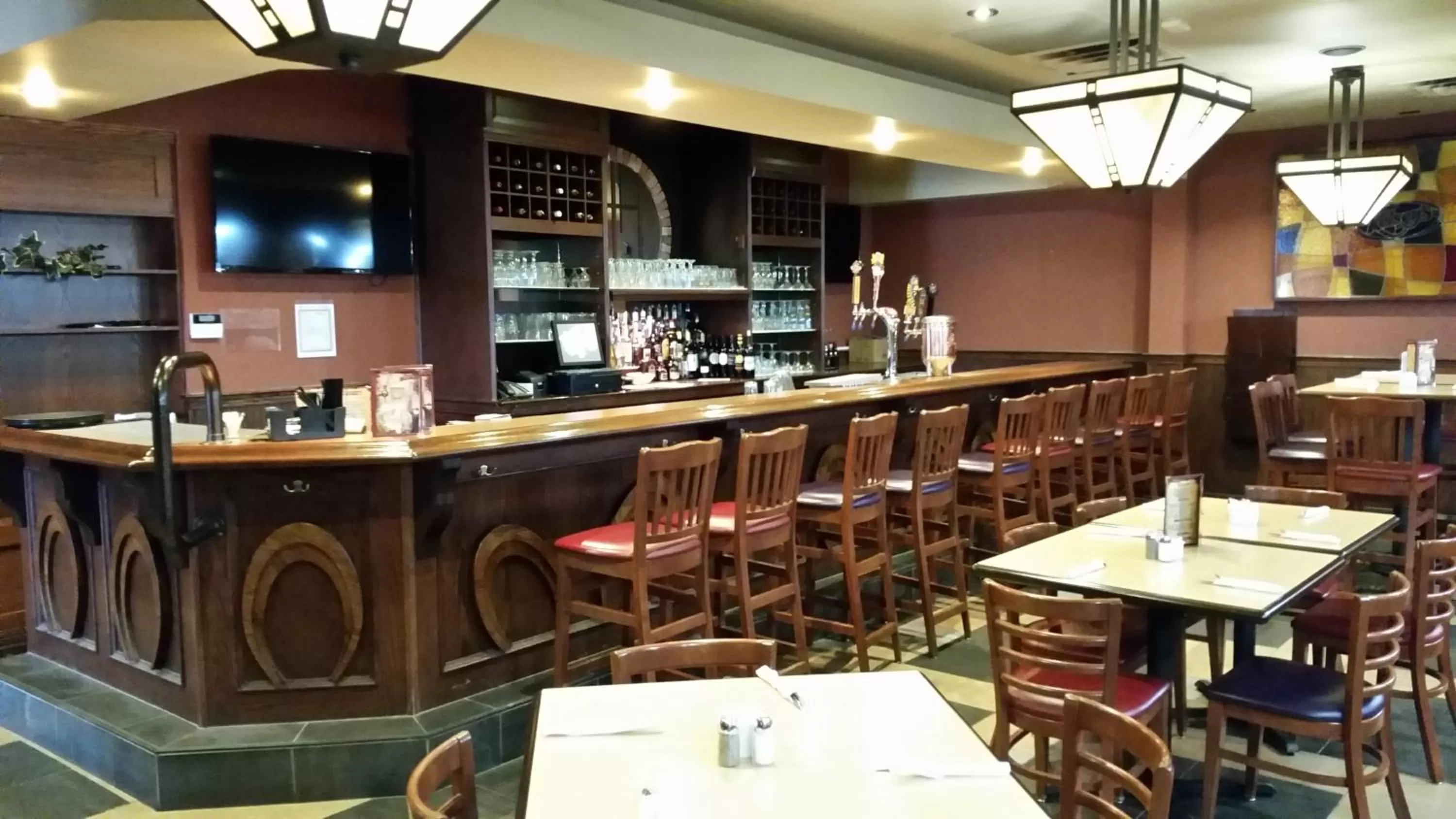 Restaurant/places to eat in Travelodge by Wyndham Simcoe